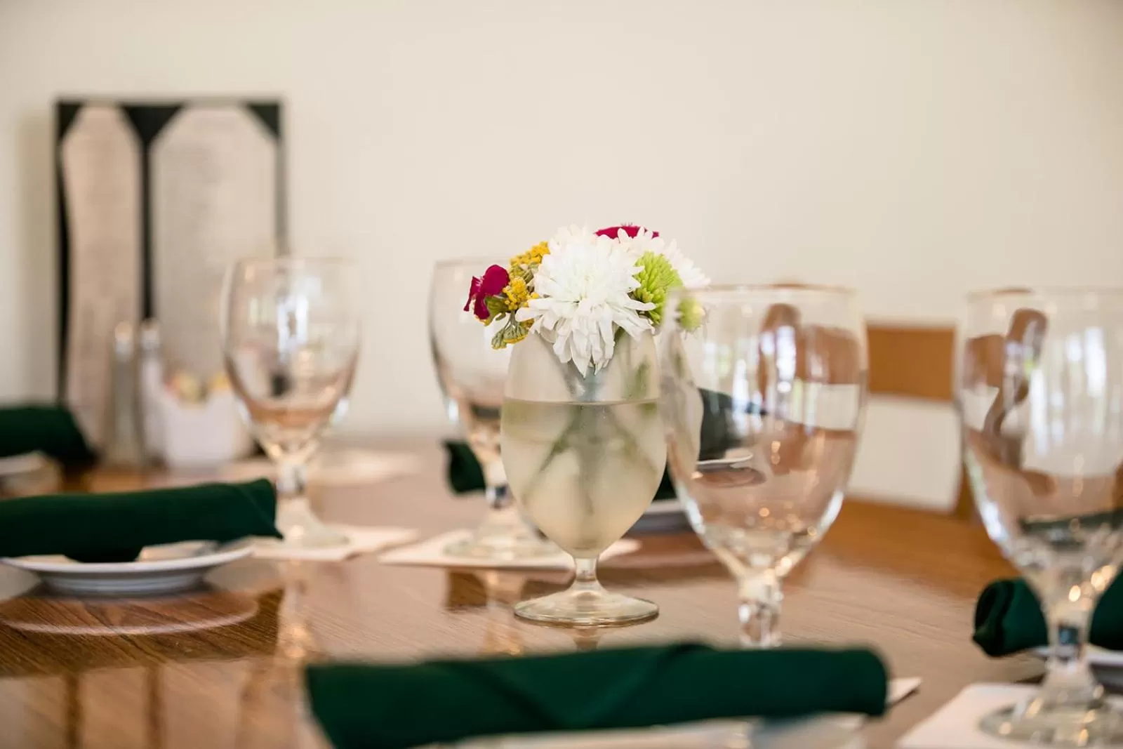 Restaurant/Places to Eat in The Babcock House