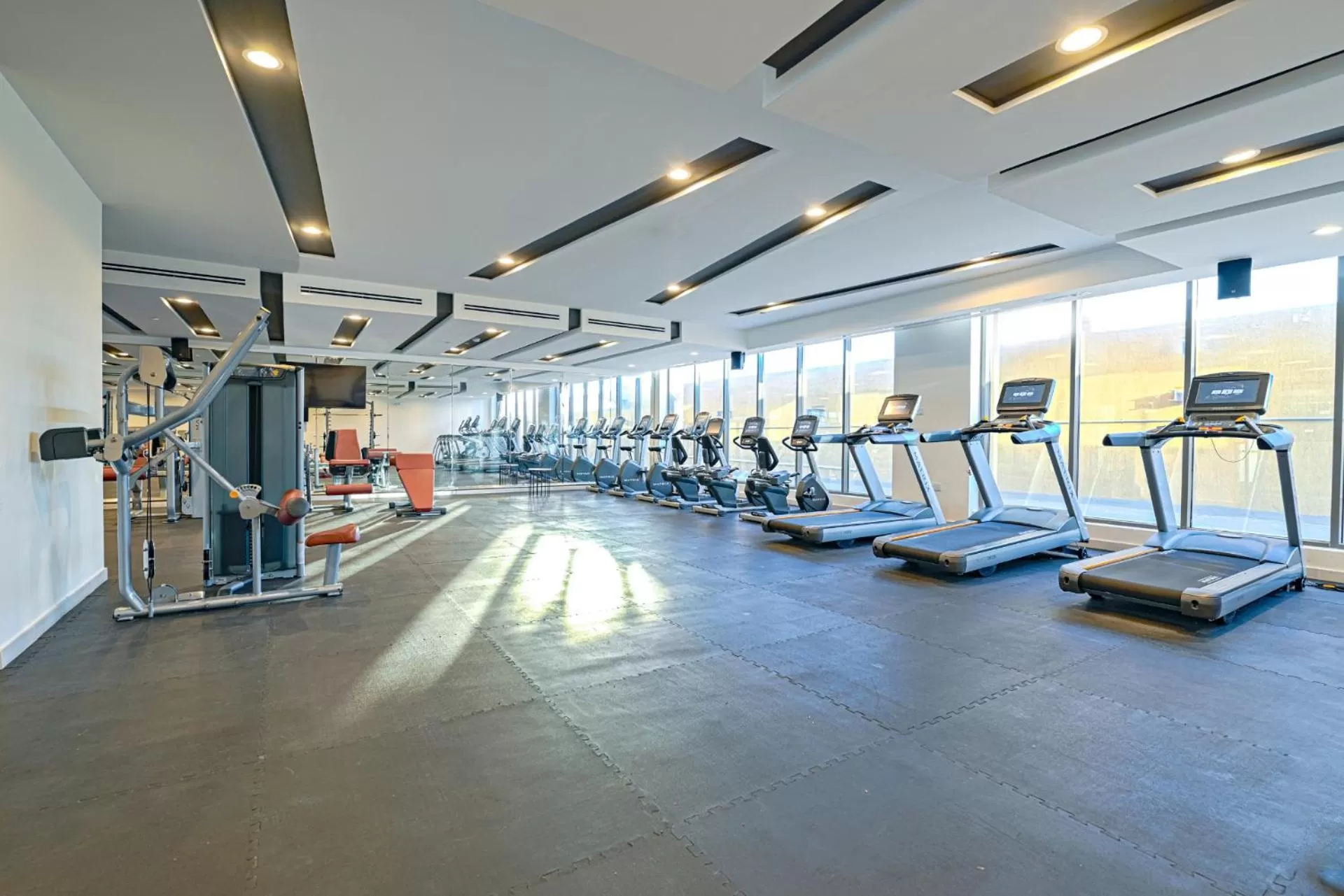Fitness centre/facilities in TIME Asma Hotel