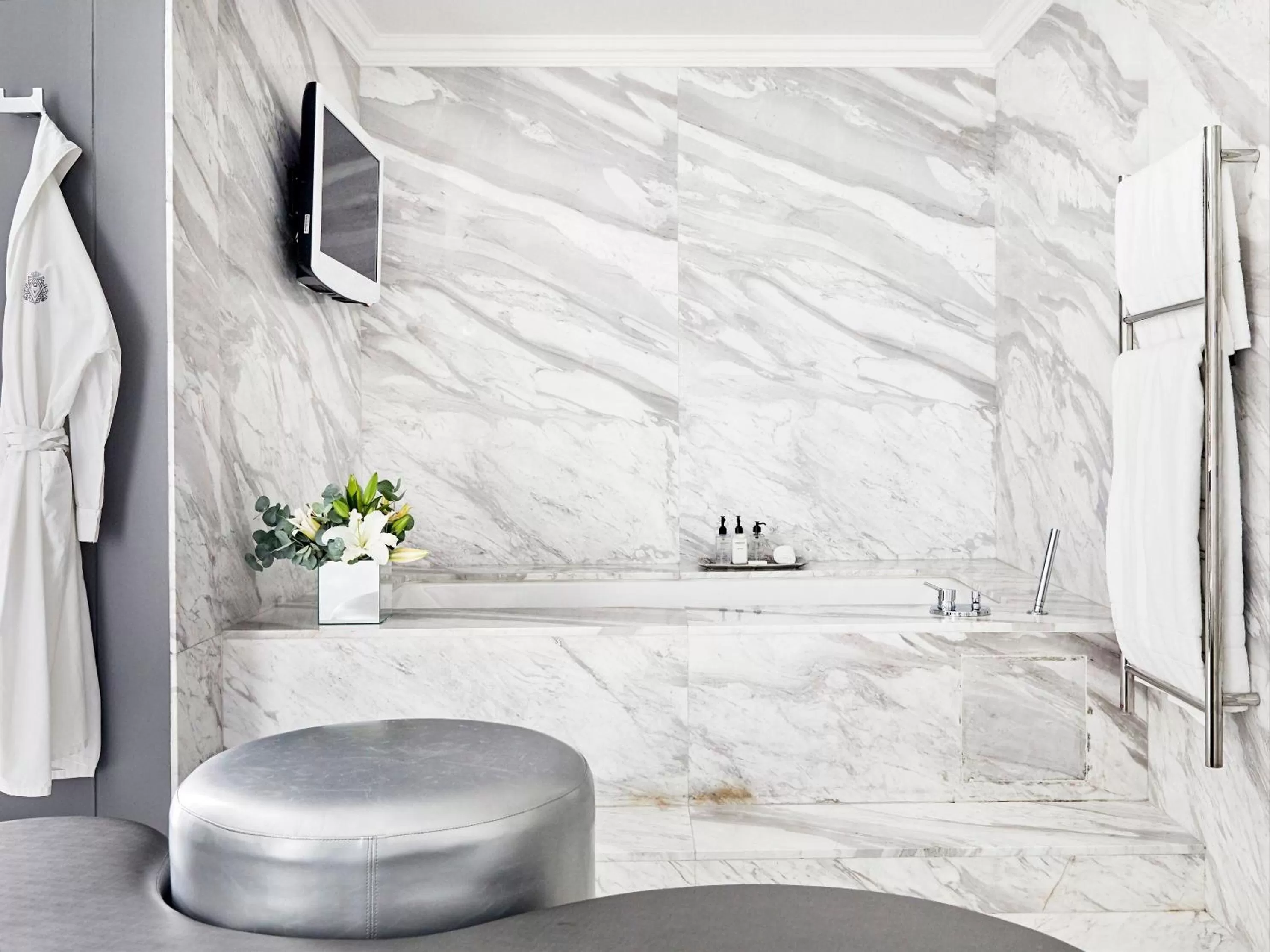 Bathroom in Queen Victoria Hotel by NEWMARK