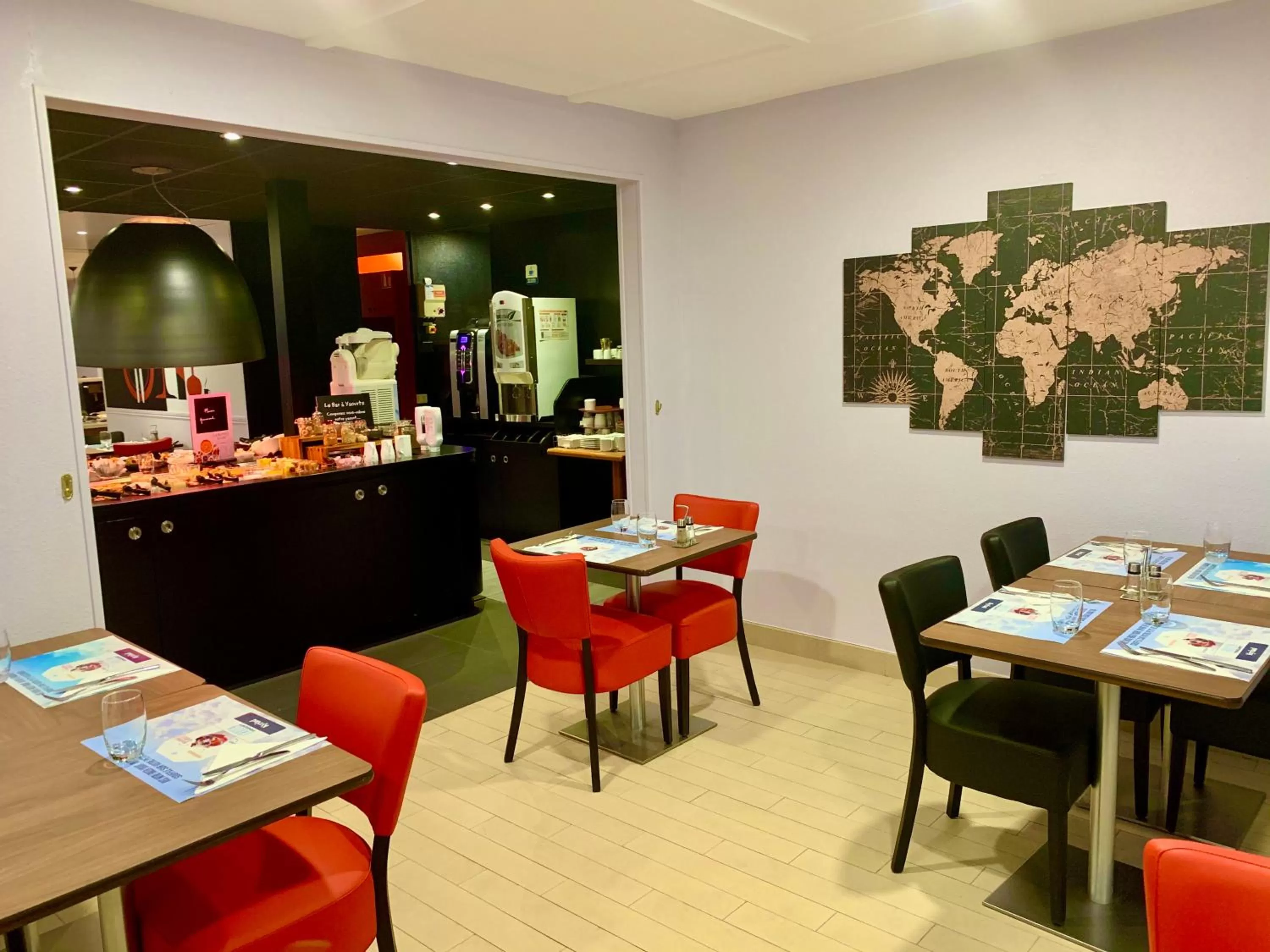 Restaurant/places to eat in KYRIAD Issoudun