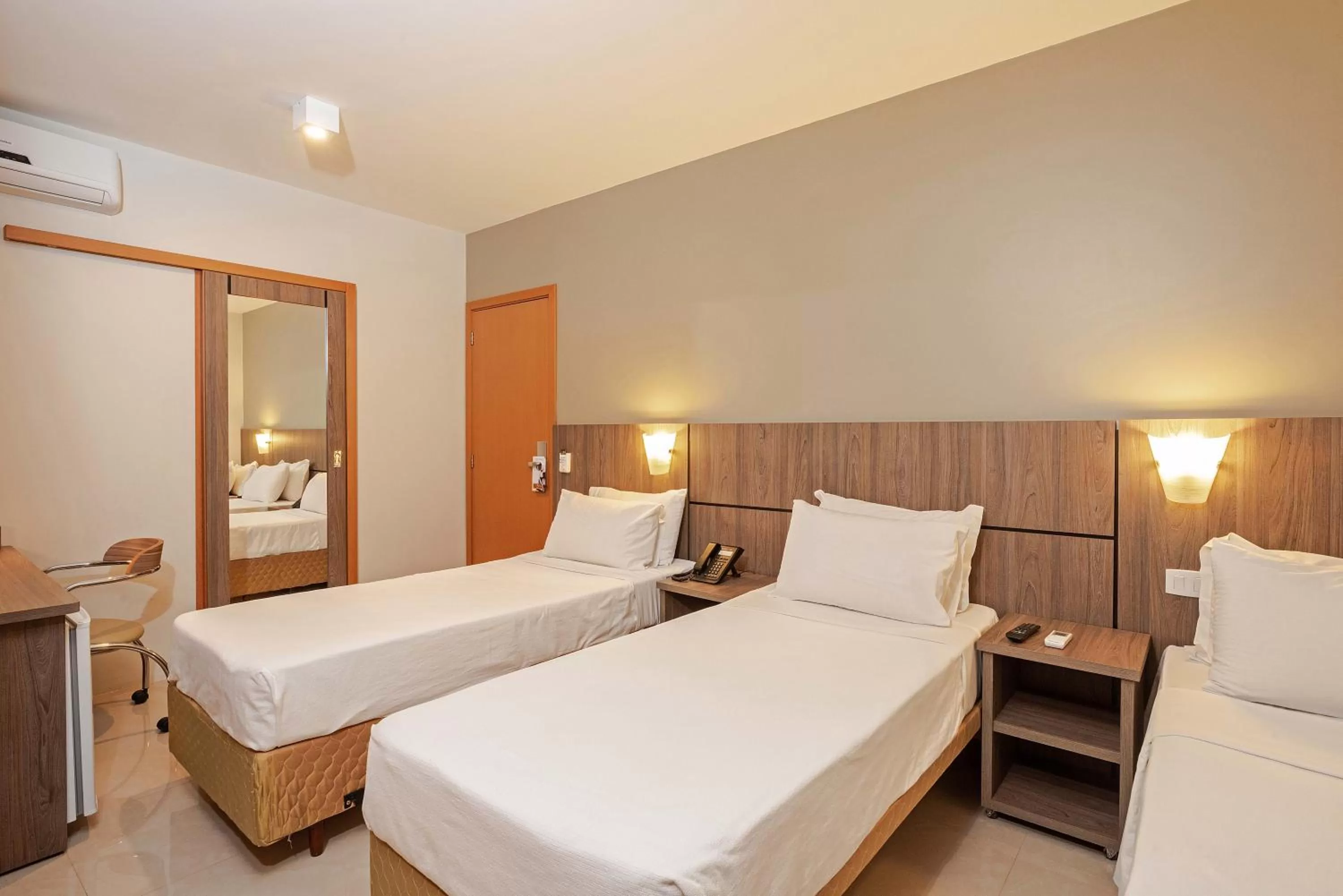 Bed in Slim Curitiba Av das Torres