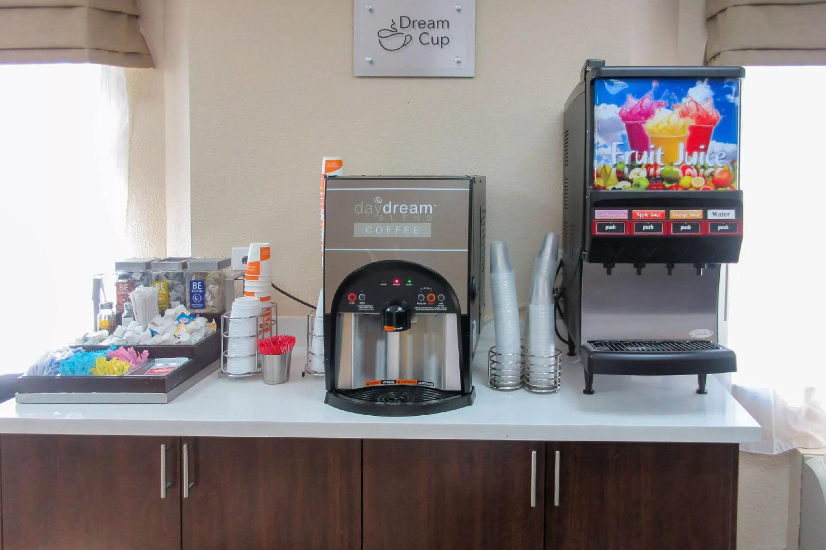 Restaurant/places to eat in Sleep Inn & Suites Ft Lauderdale International Airport