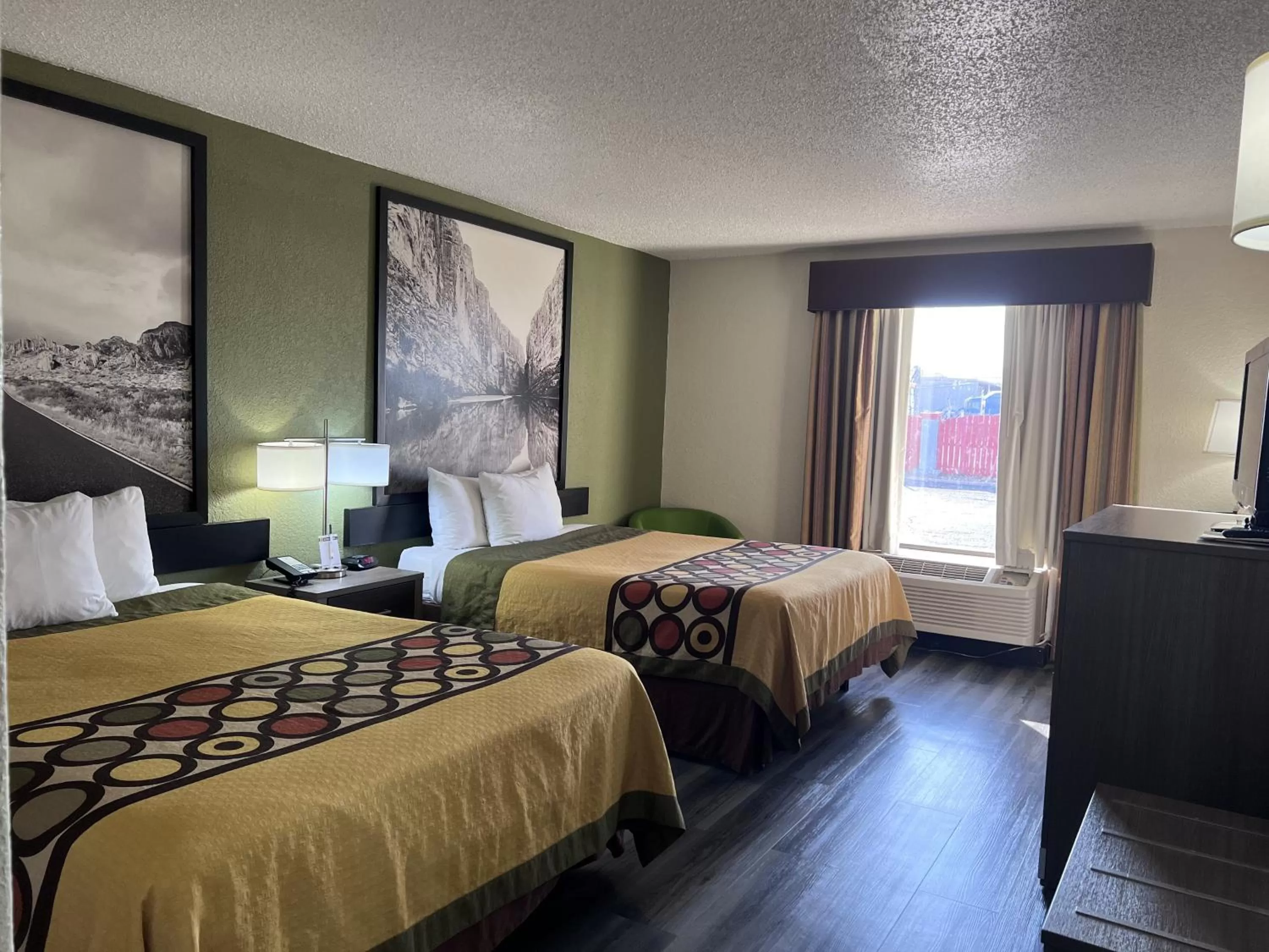 Photo of the whole room, Bed in Super 8 by Wyndham Ft Stockton