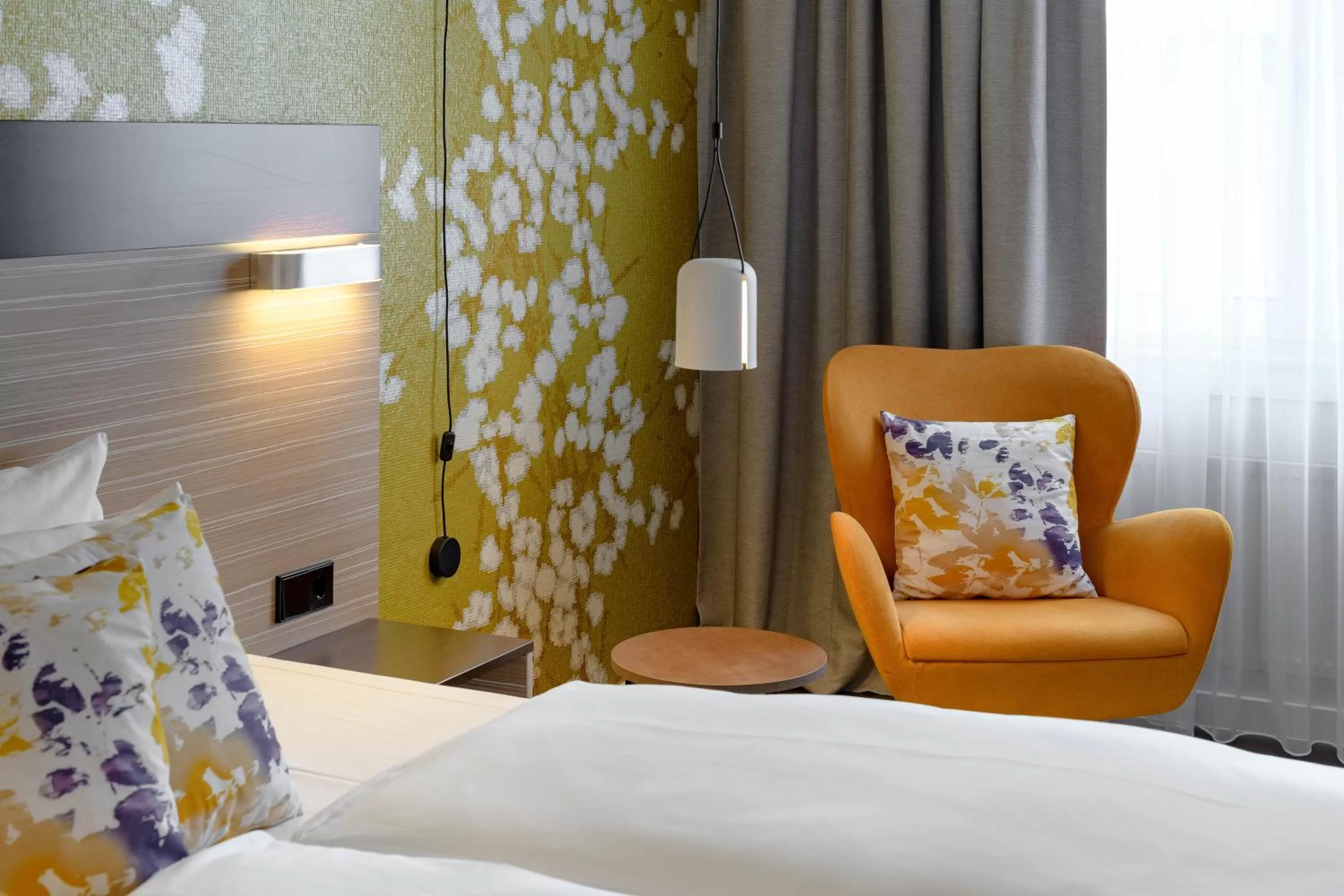 Bedroom, Bed in Mercure Hotel Stuttgart Gerlingen