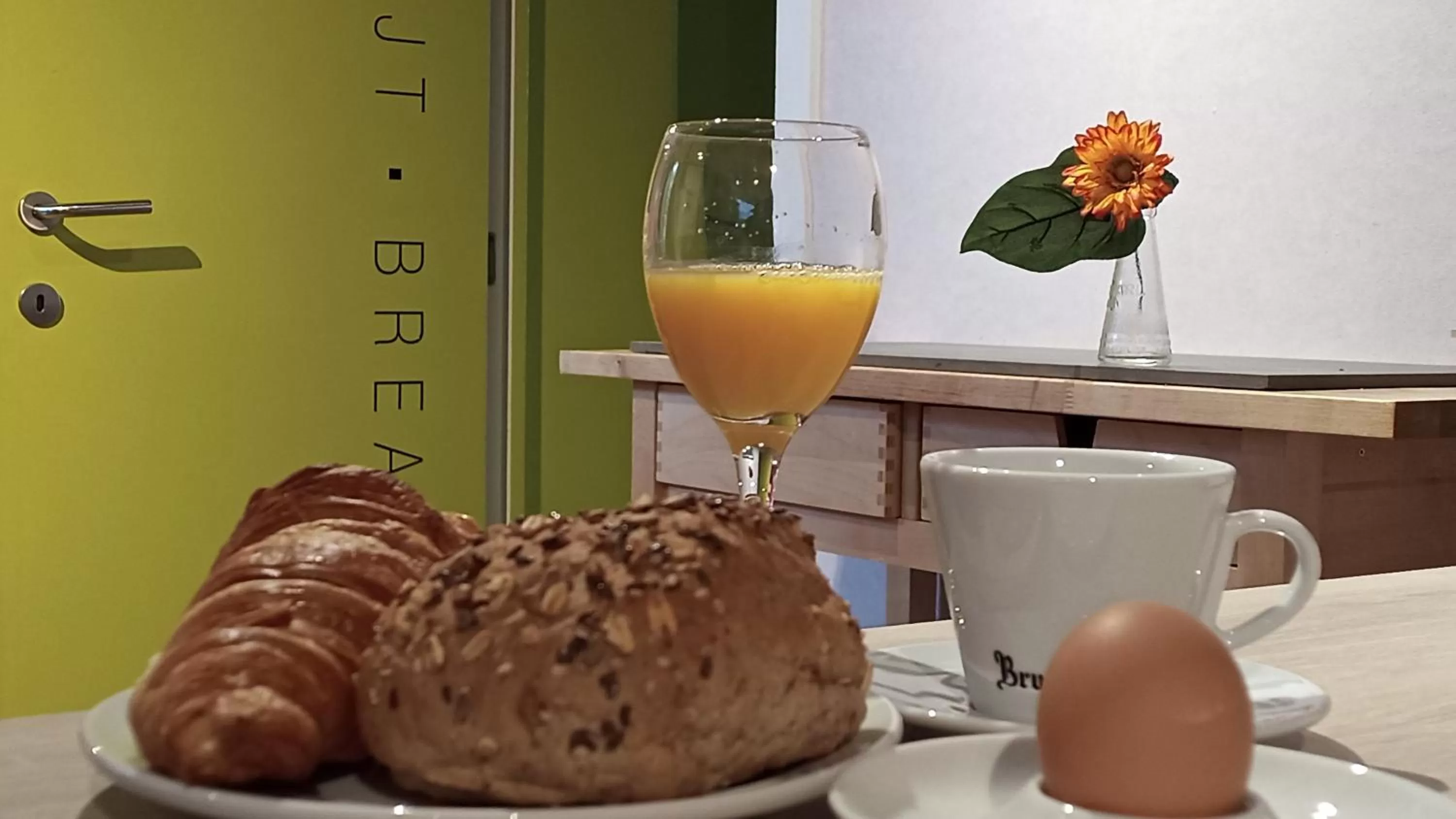 Breakfast in Focus Budget