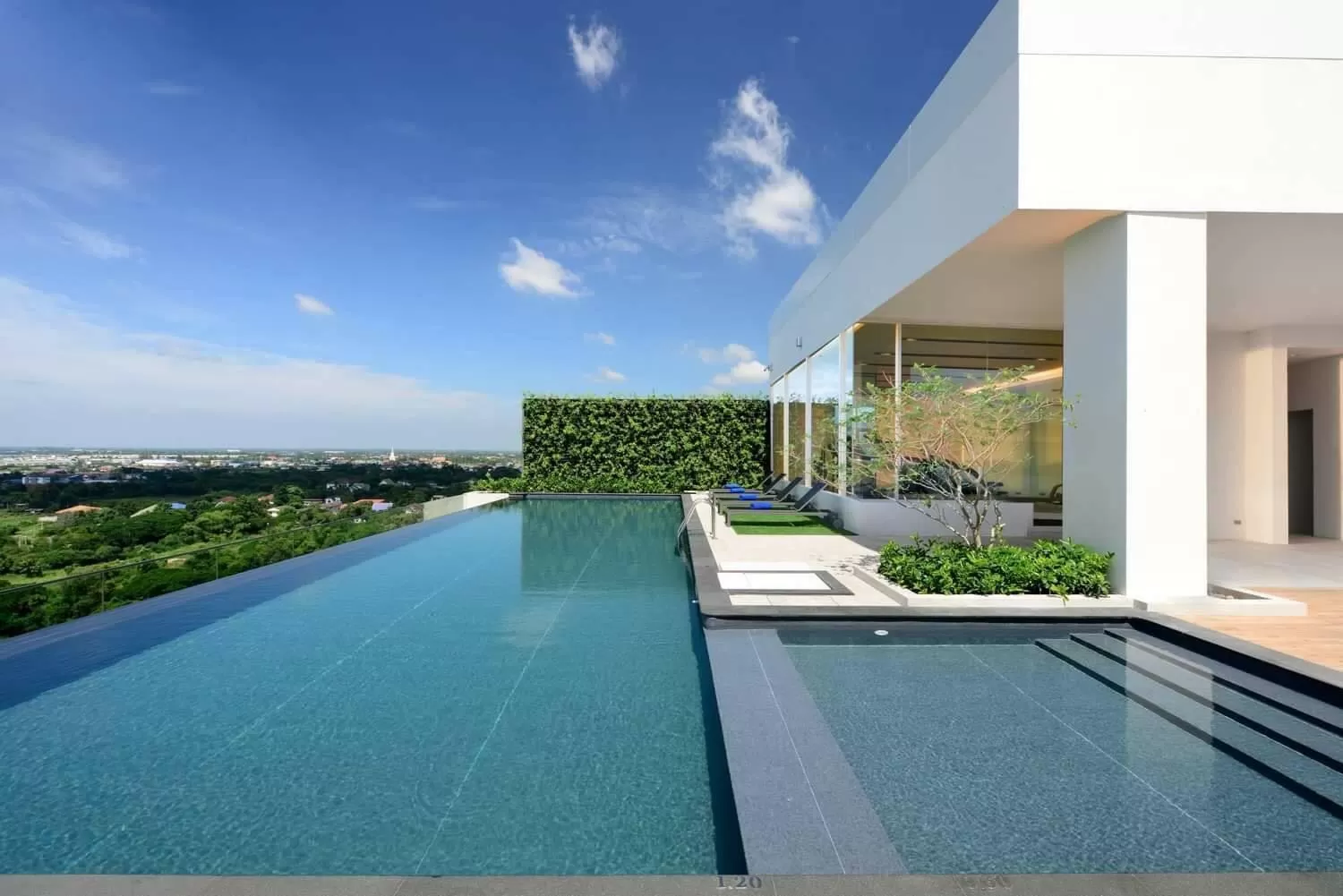 Swimming pool in Centre Point Hotel Terminal21 Korat