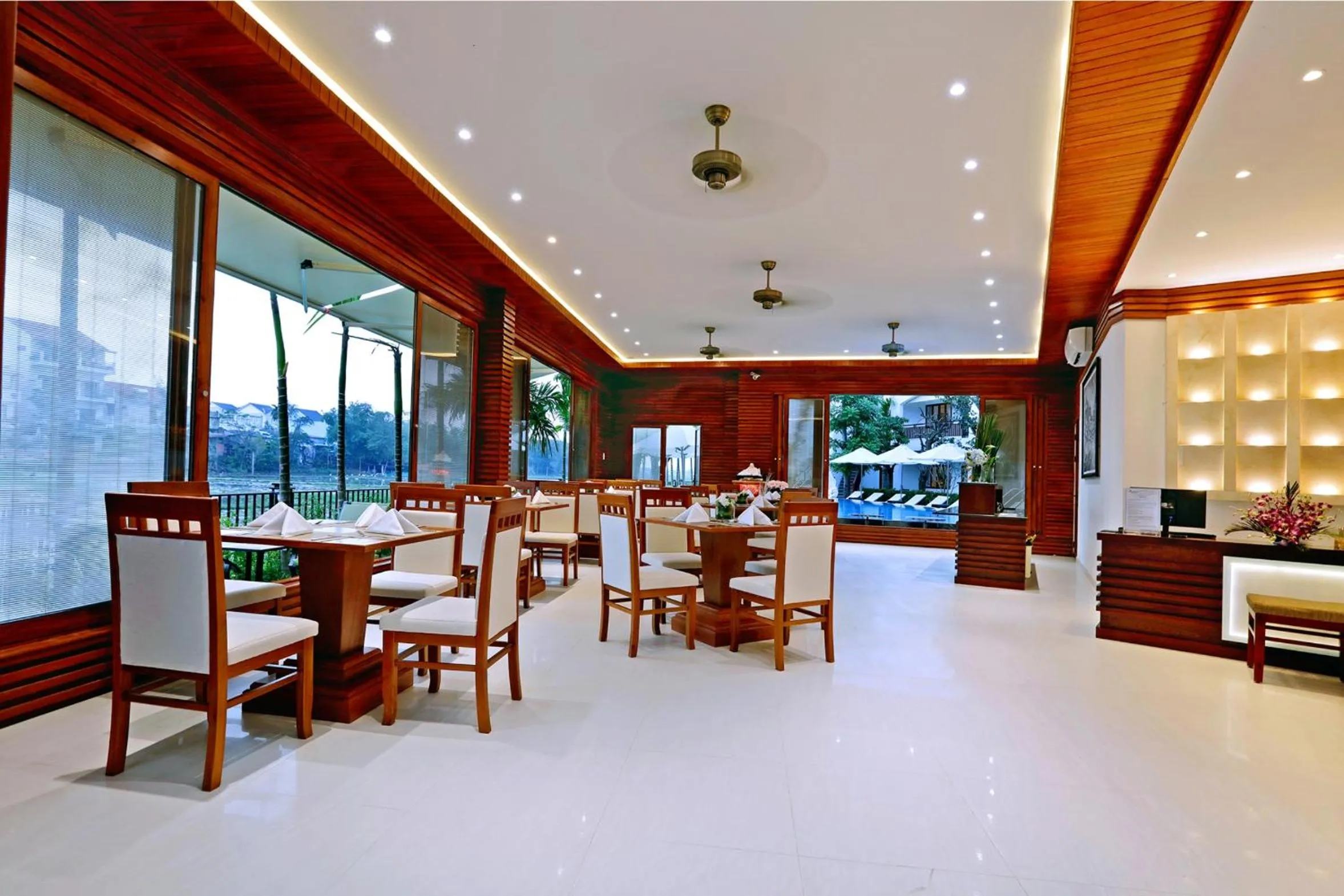 Restaurant/places to eat in Azumi