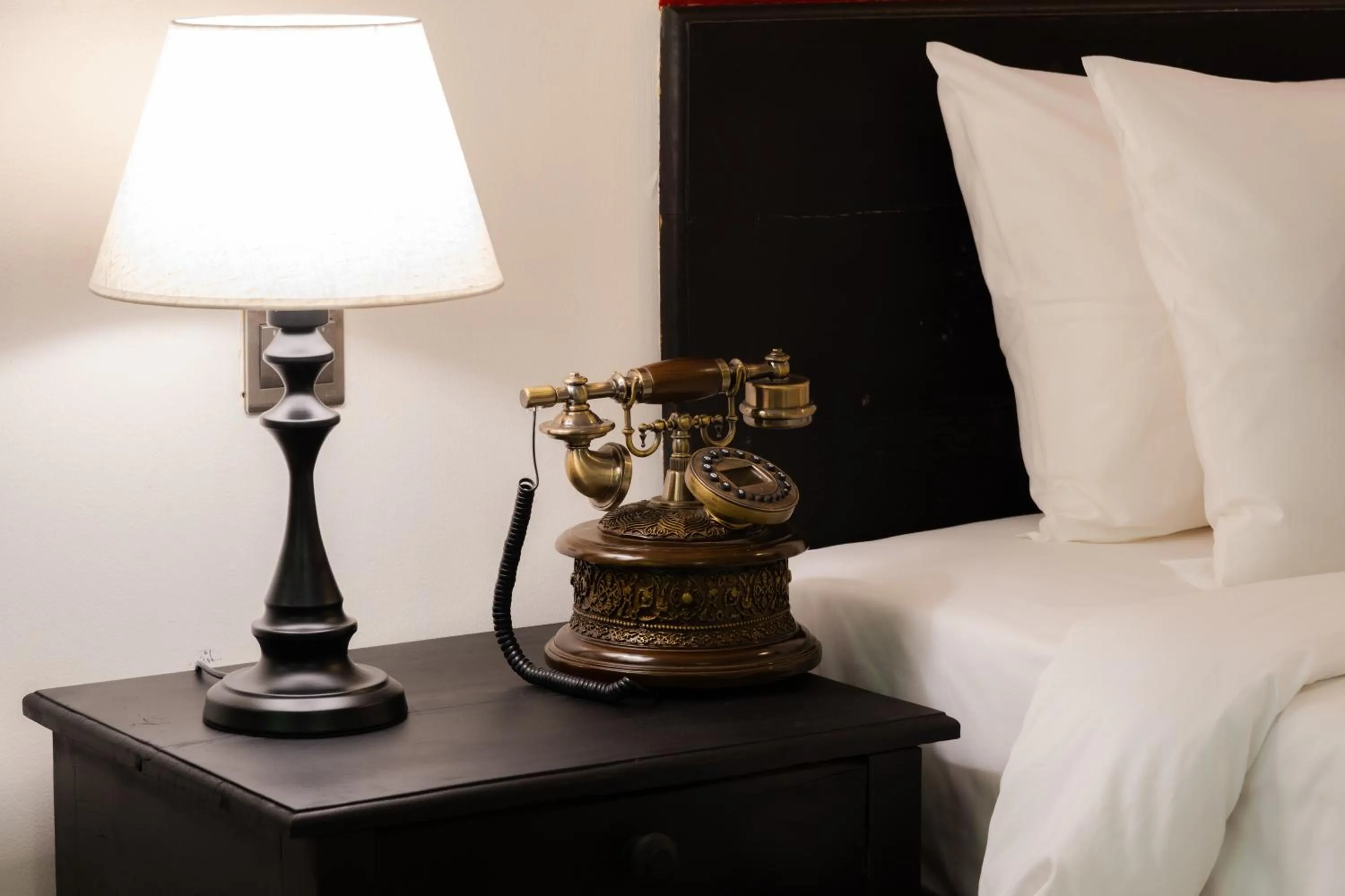 Business facilities, Bed in Pandora Suite D'Angkor