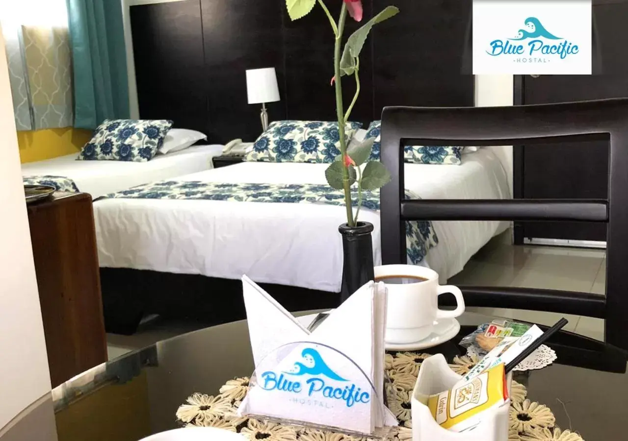 Double or Twin Room in Hostal Blue Pacific Double or Twin Room in Hostal Blue Pacific