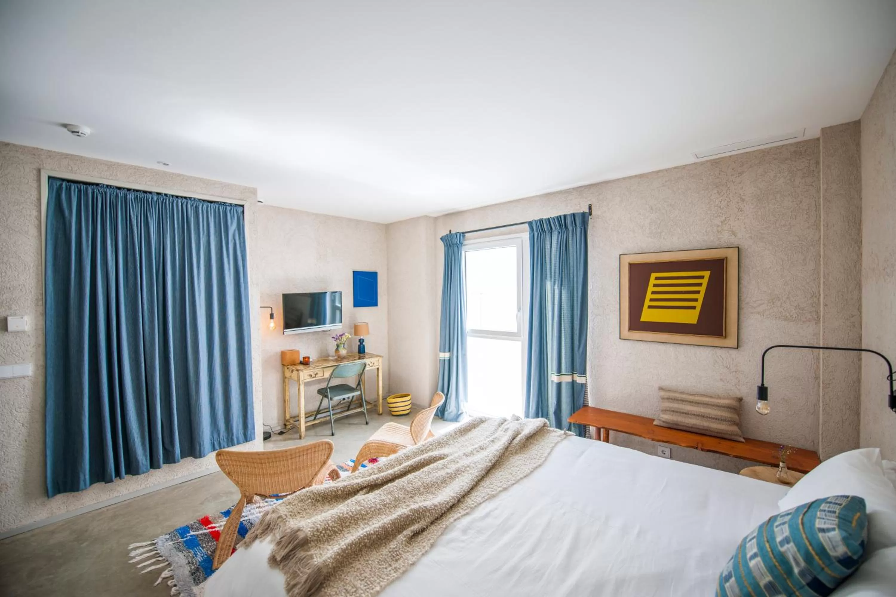 Photo of the whole room, Bed in Kook Hotel Tarifa