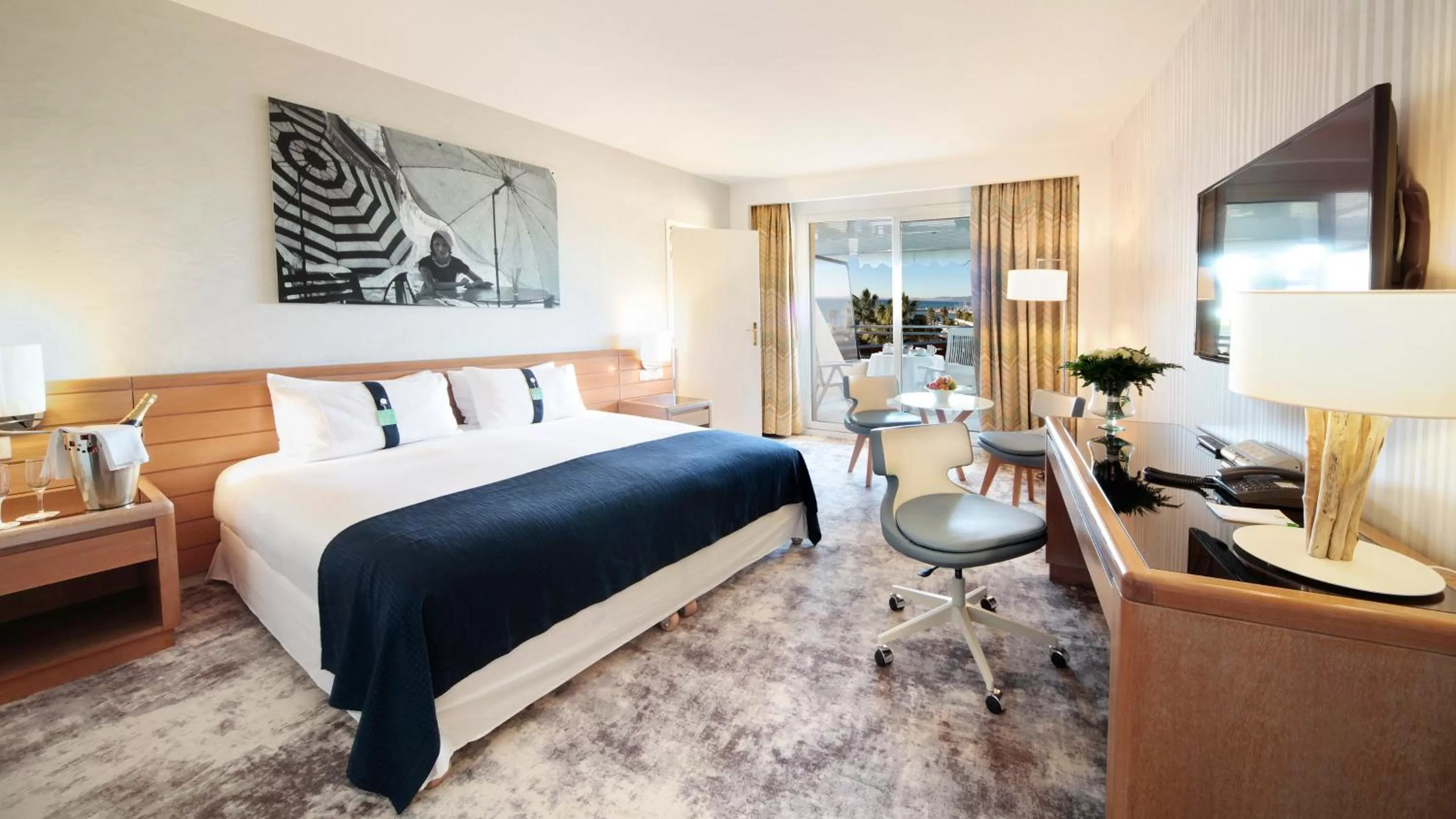 Photo of the whole room, Bed in Holiday Inn Nice - Port St Laurent by IHG