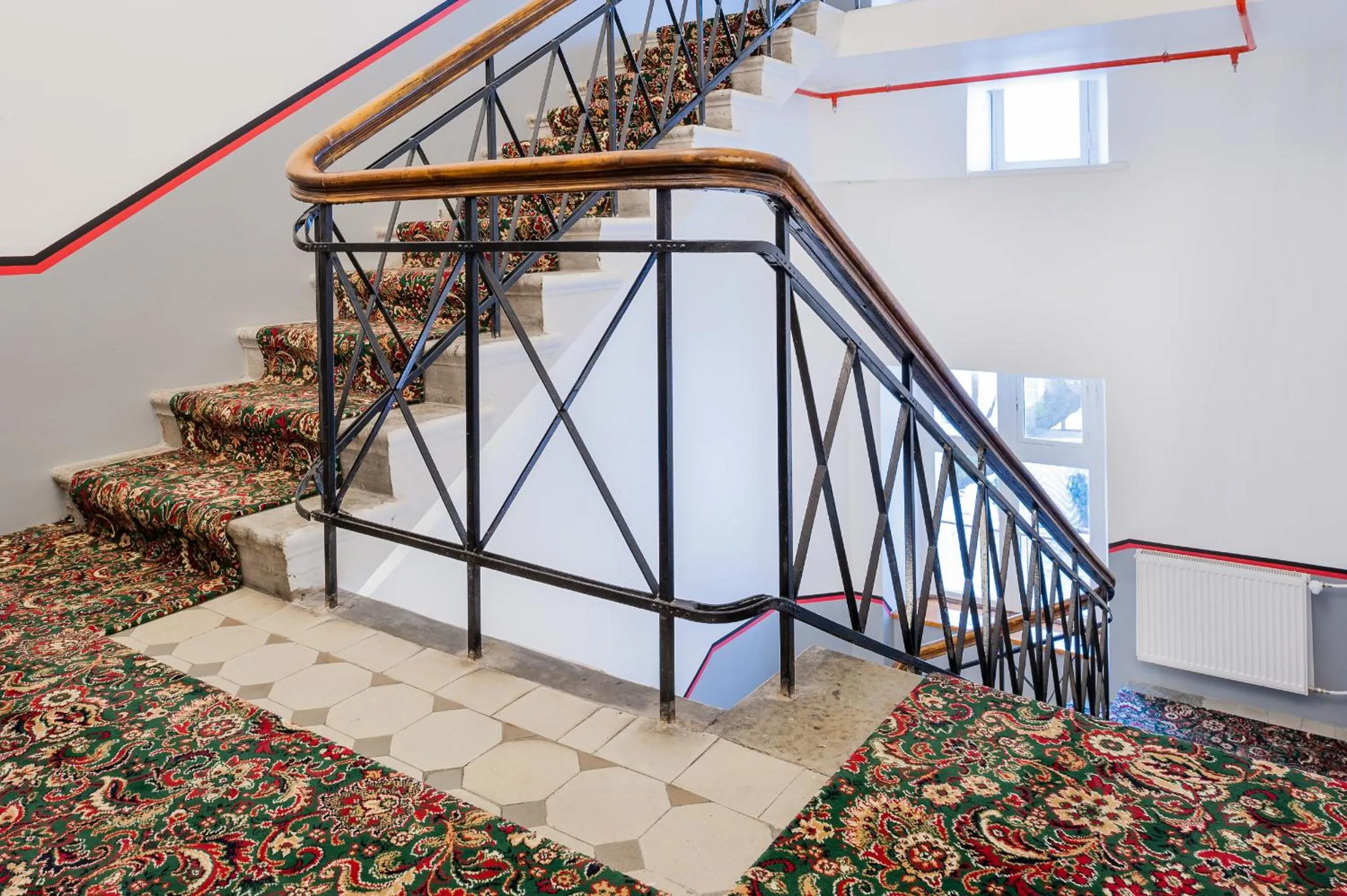 Facade/entrance in Three Crowns Residents