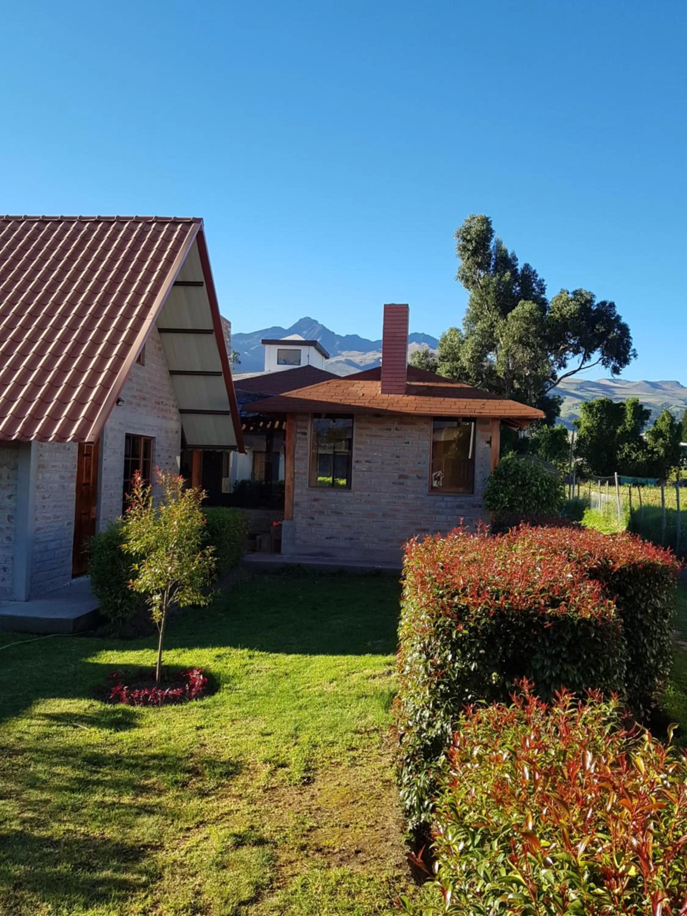 Facade/entrance in Casa del Montañero
