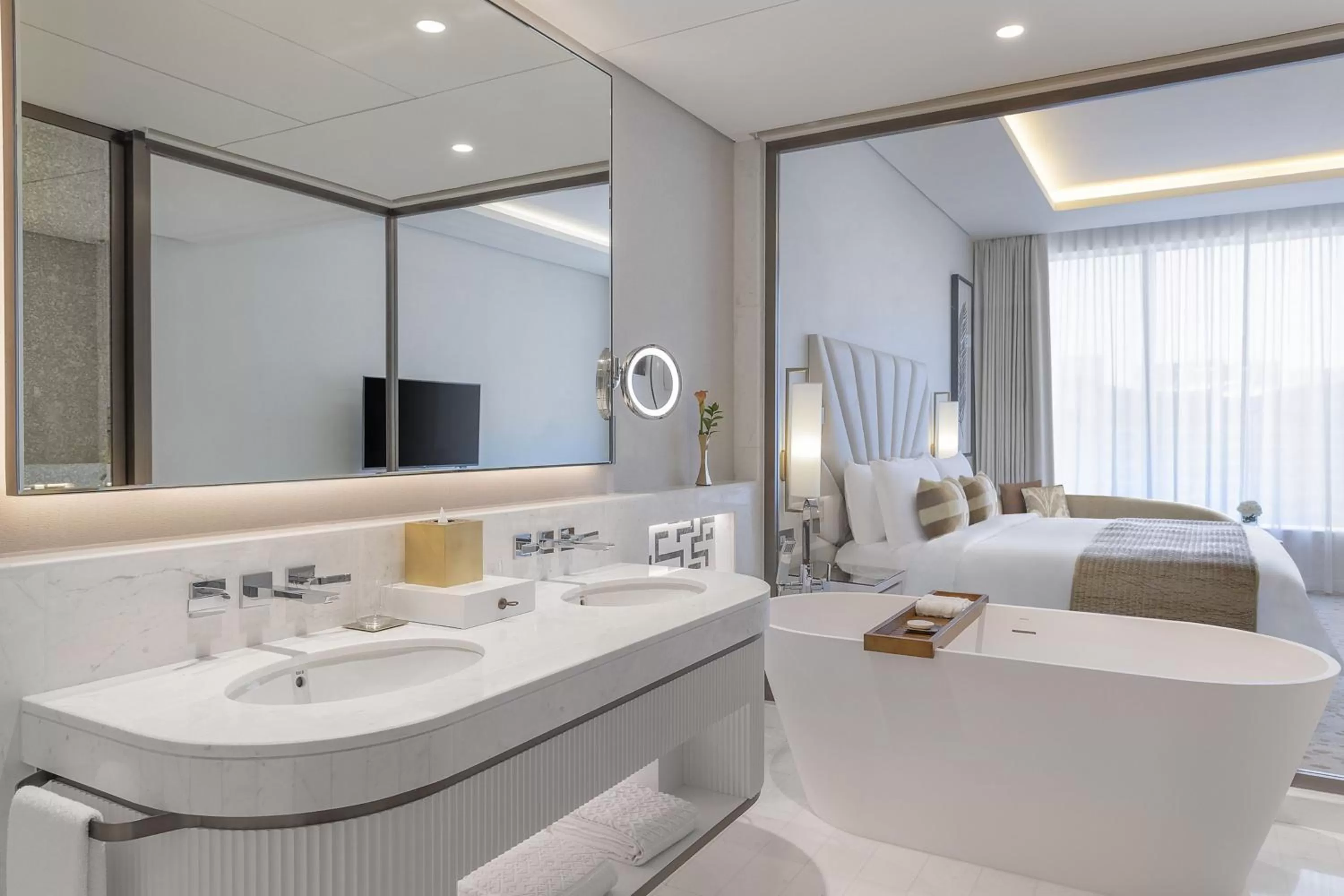 Bathroom, Bed in The St. Regis Dubai, The Palm