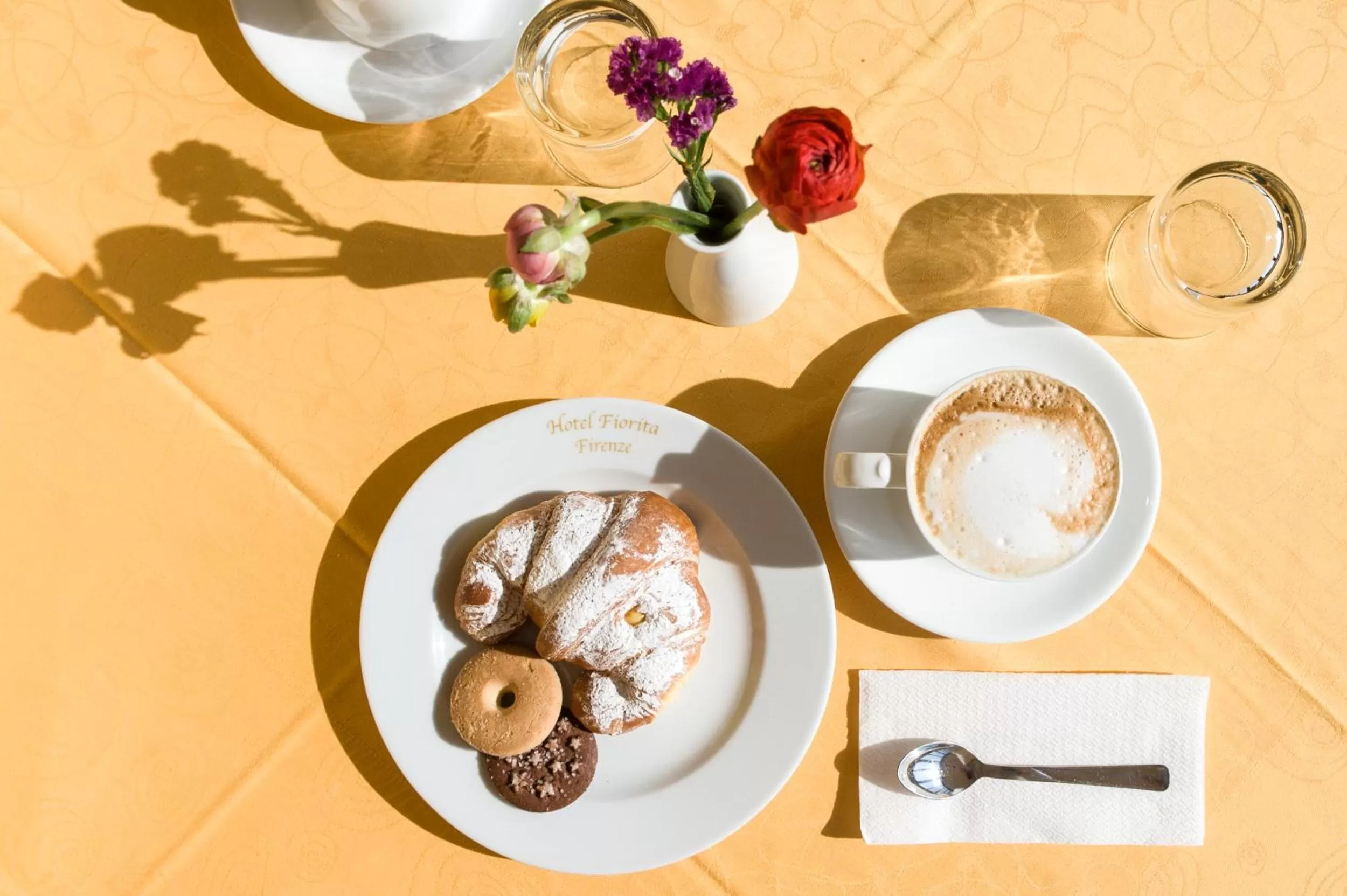 Restaurant/places to eat in Hotel Fiorita