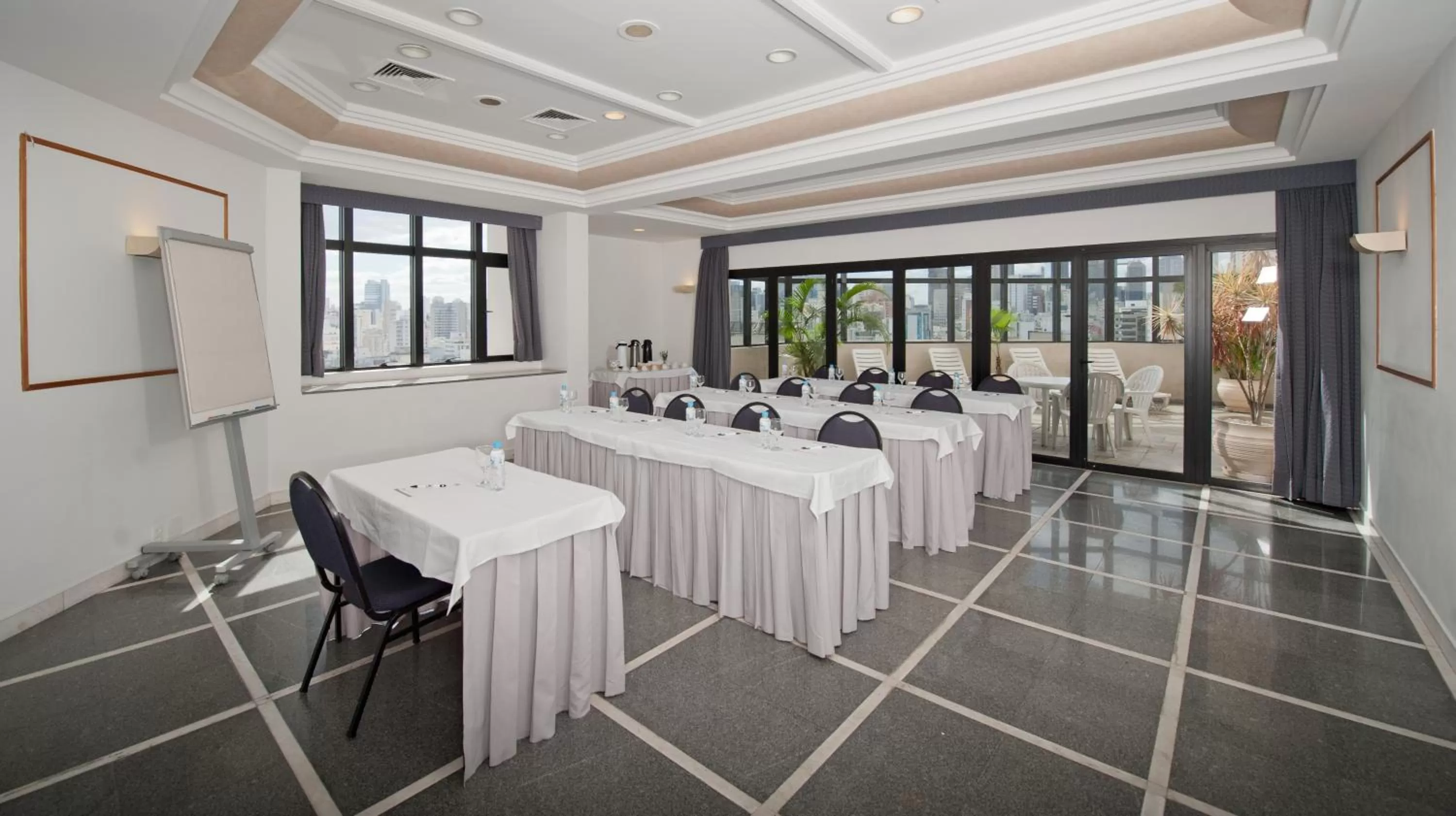 Business facilities in Ninety Hotel