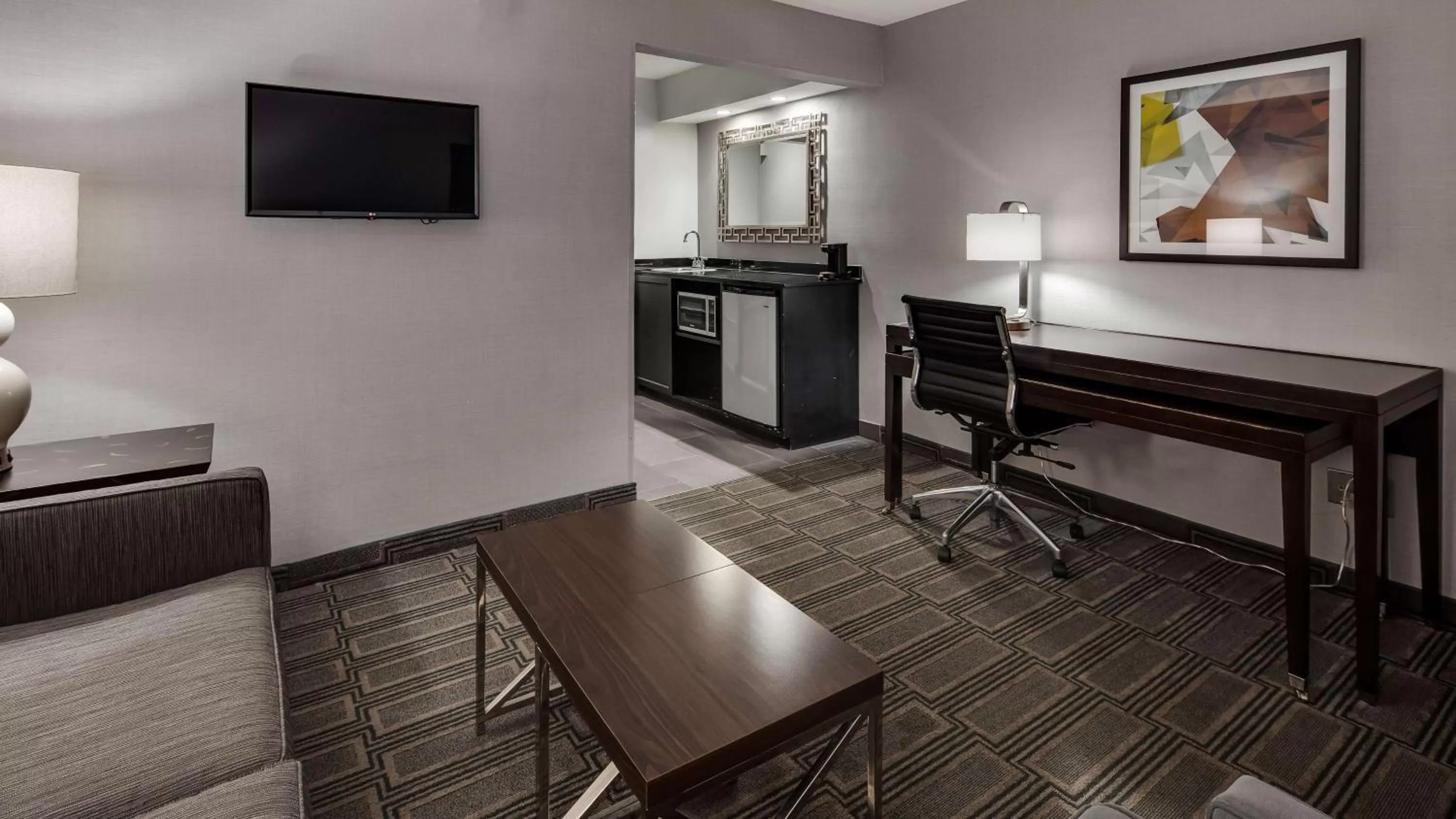 Photo of the whole room in Best Western Lapeer Inn