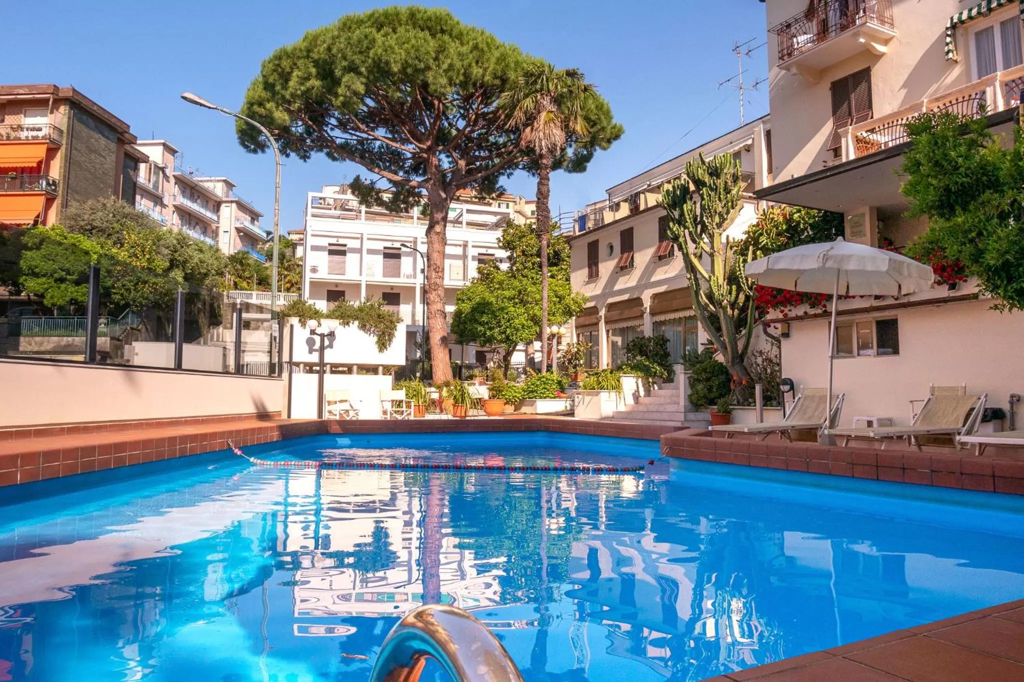 Property building in Coccodrillo Hotel & Apartments