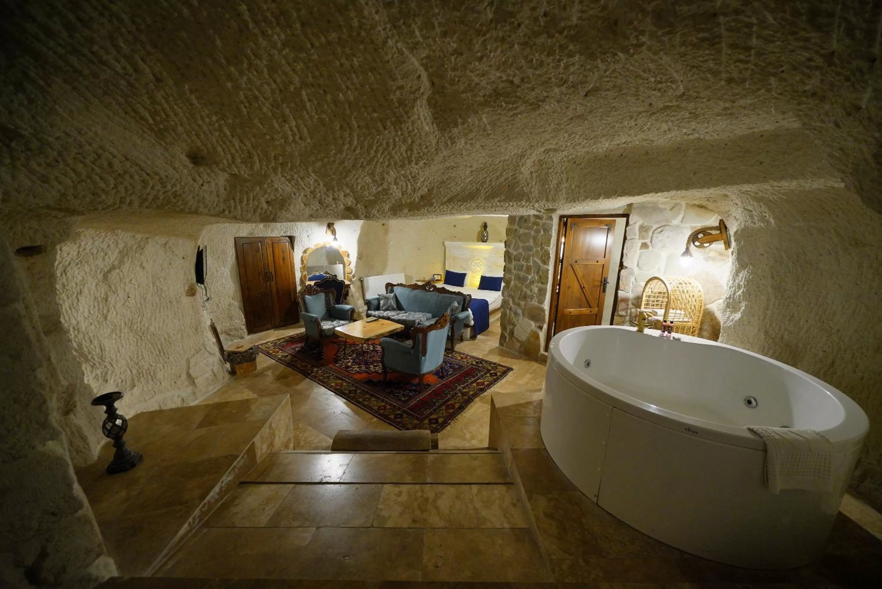 Hot Tub in Cappadocia Nar Cave House & Swimming Pool