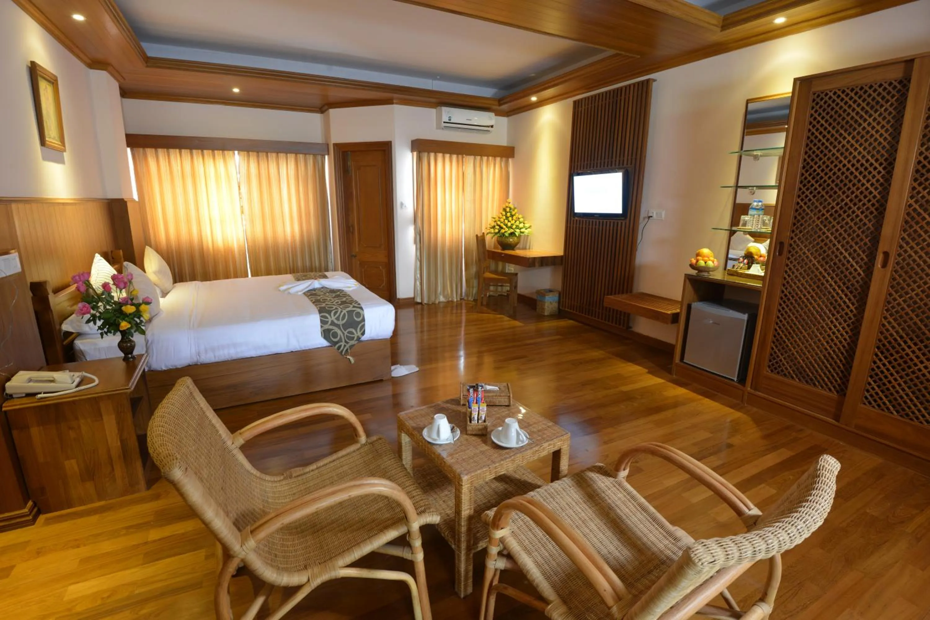 Decorative detail, Bed in Hotel Sidney