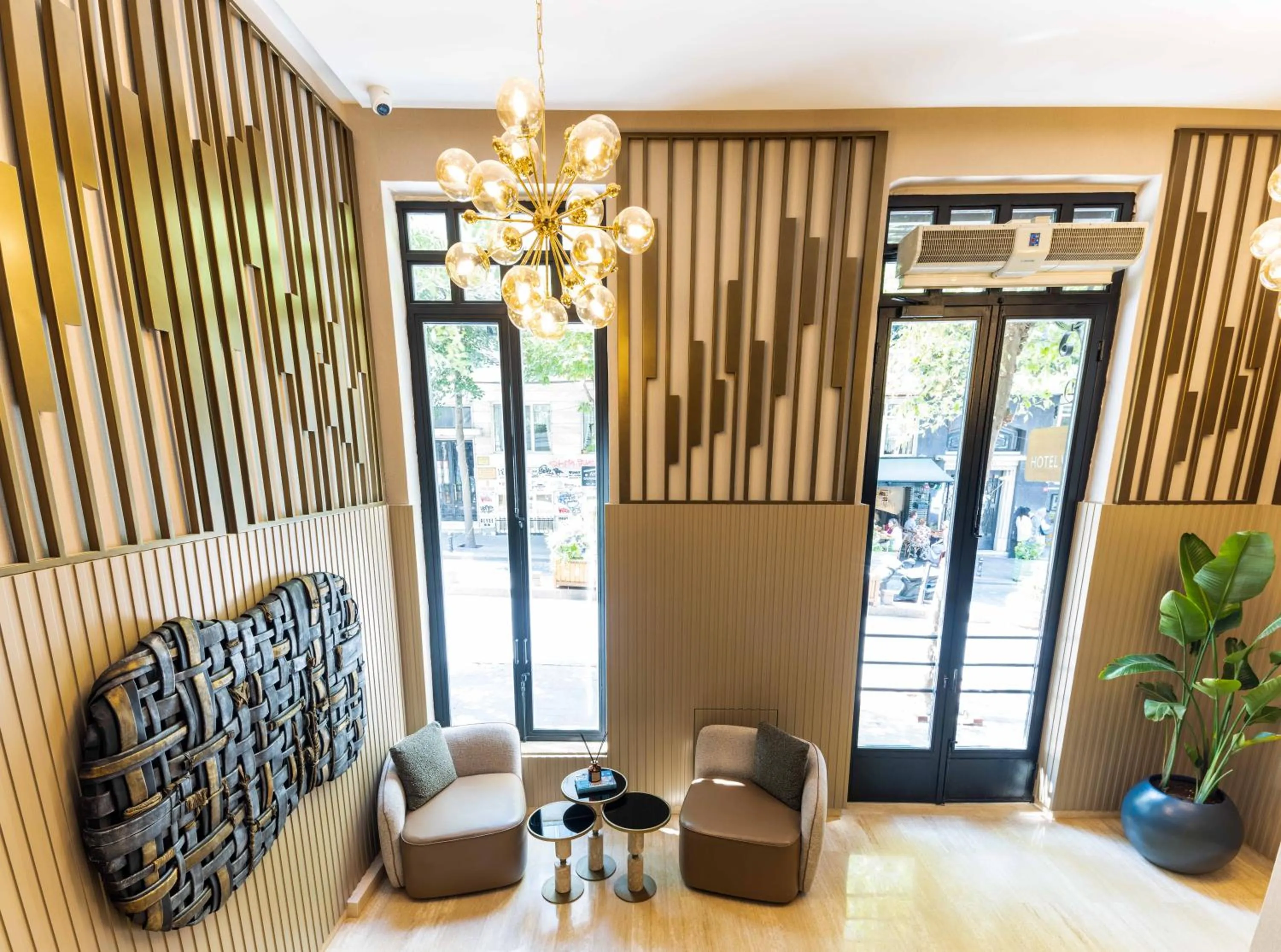 Lobby or reception in Hotel Villa Zurich-Special Category