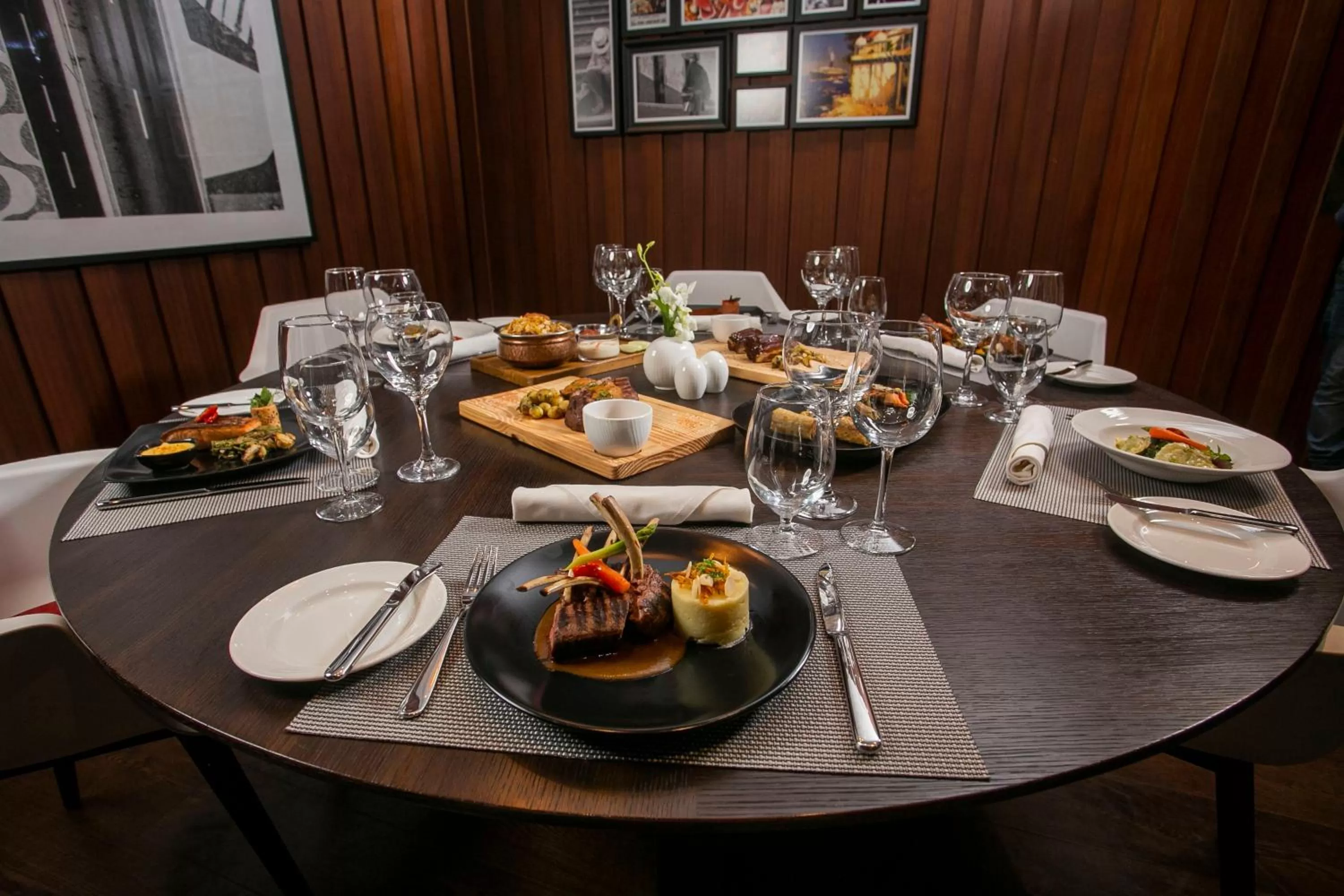 Restaurant/places to eat in InterContinental Dhaka by IHG