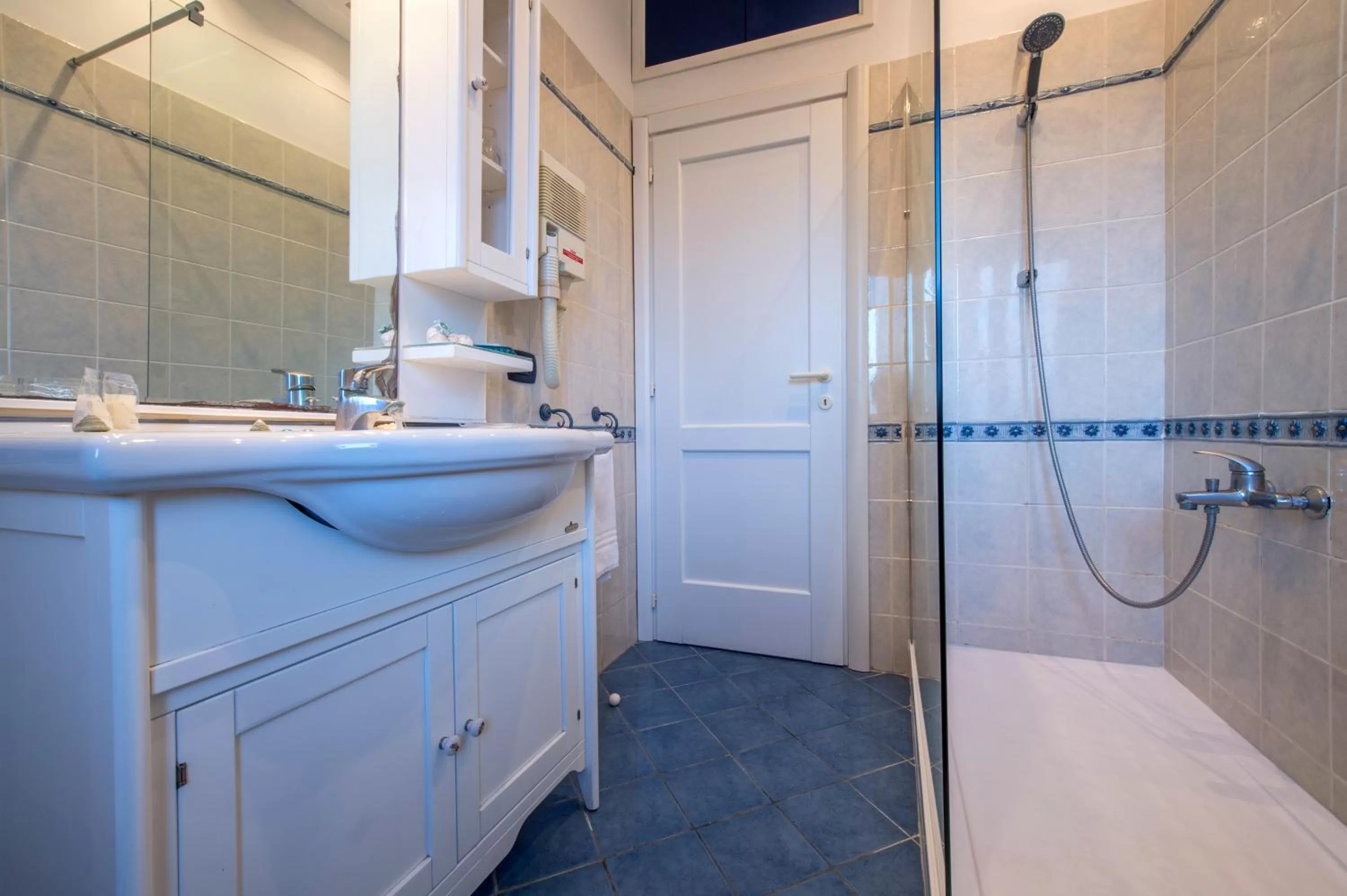 Shower in House Matilde