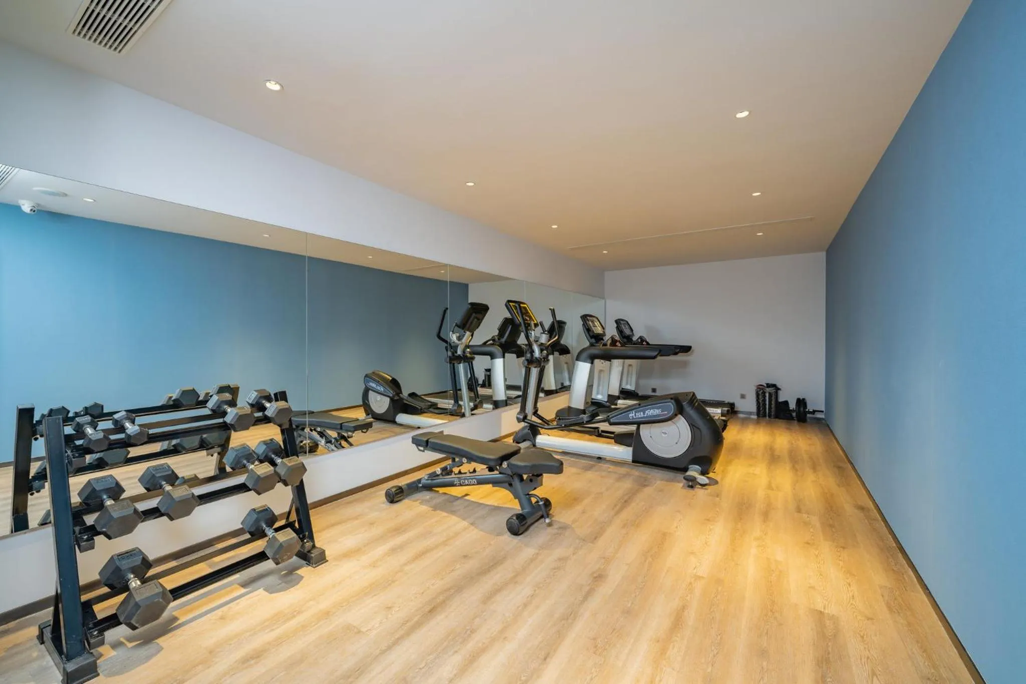Fitness centre/facilities in Holiday Inn Express Suzhou Luzhi by IHG