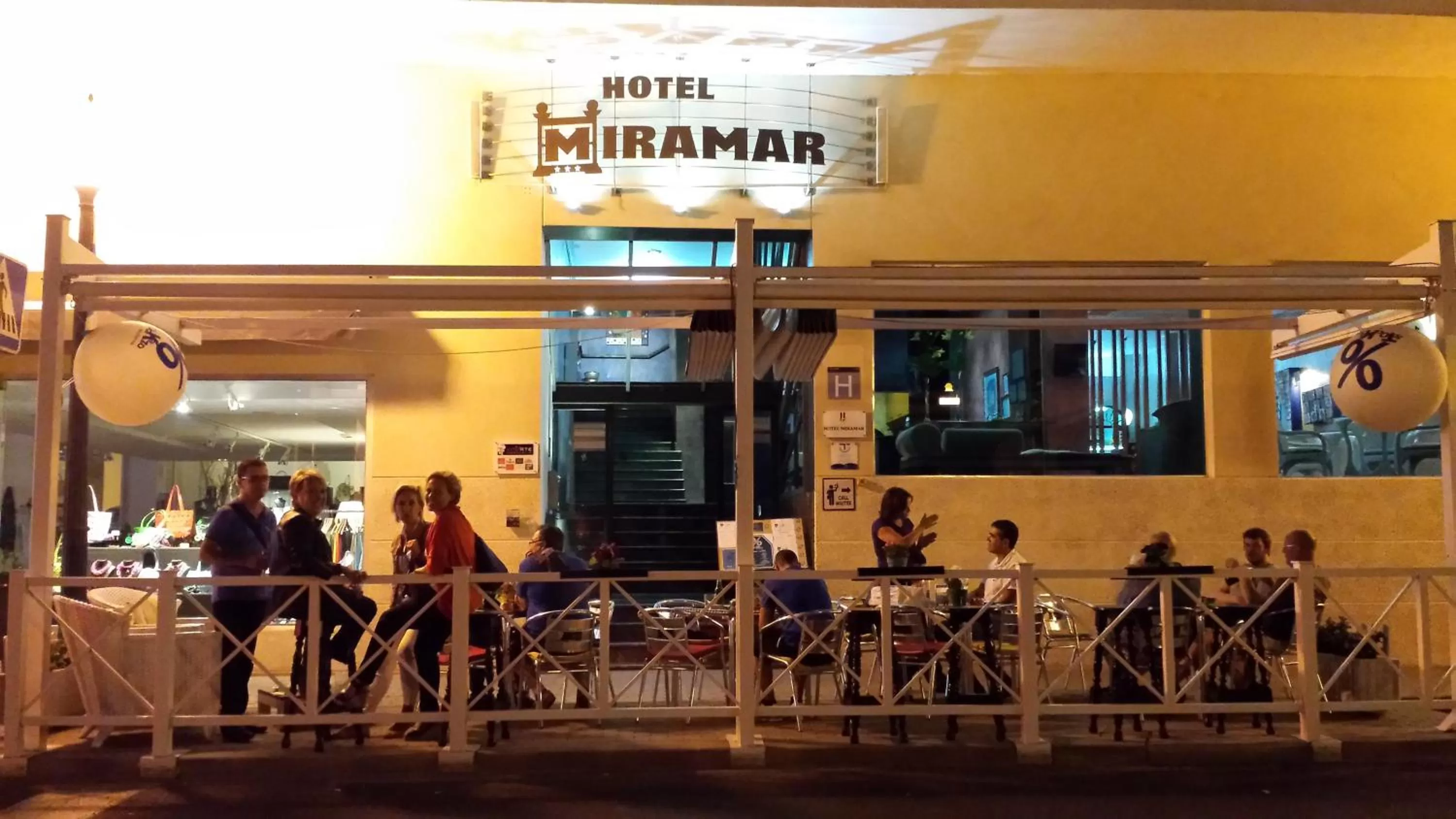 Facade/entrance in Hotel Miramar