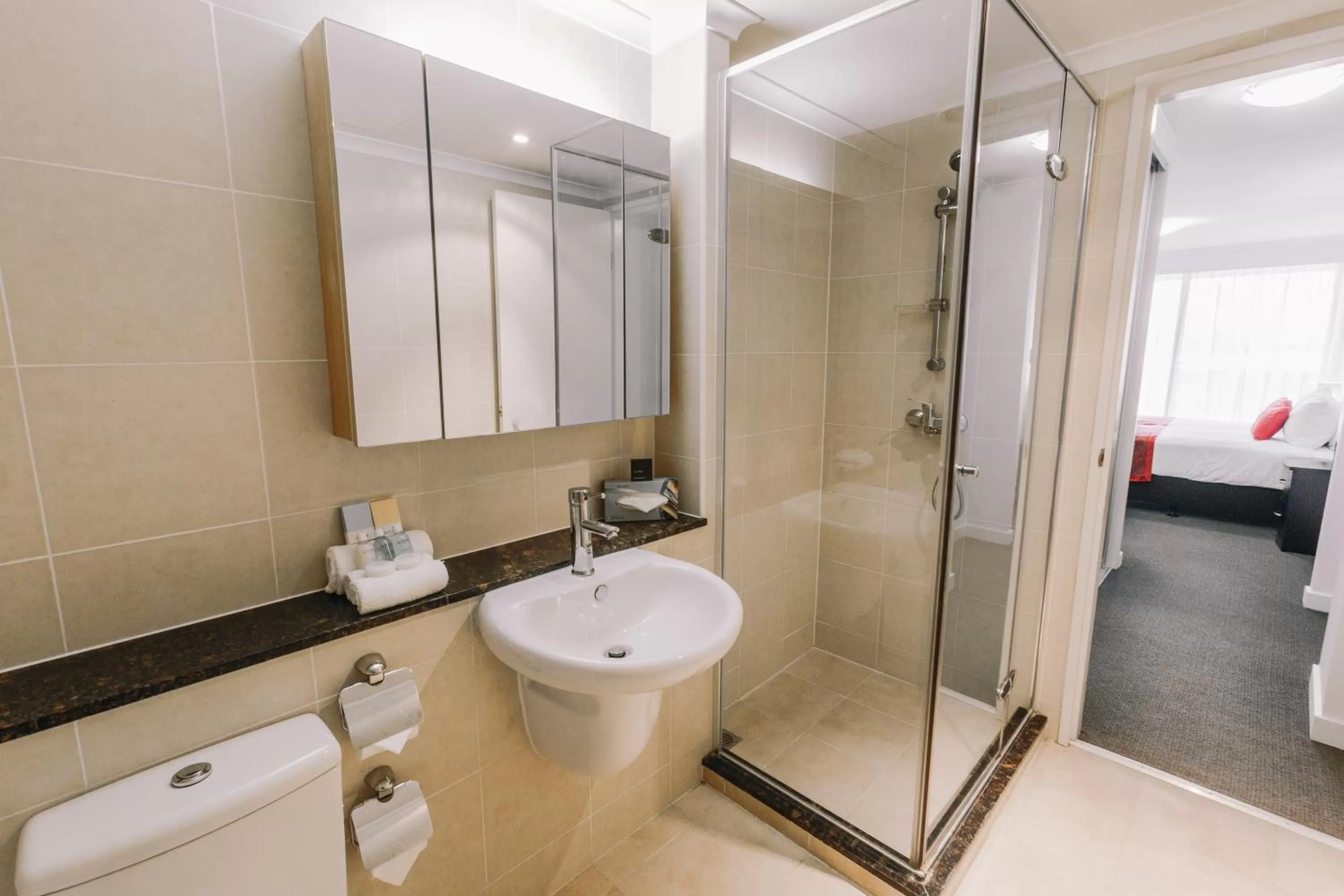 Shower in Newcastle Central Plaza Apartment Hotel Official