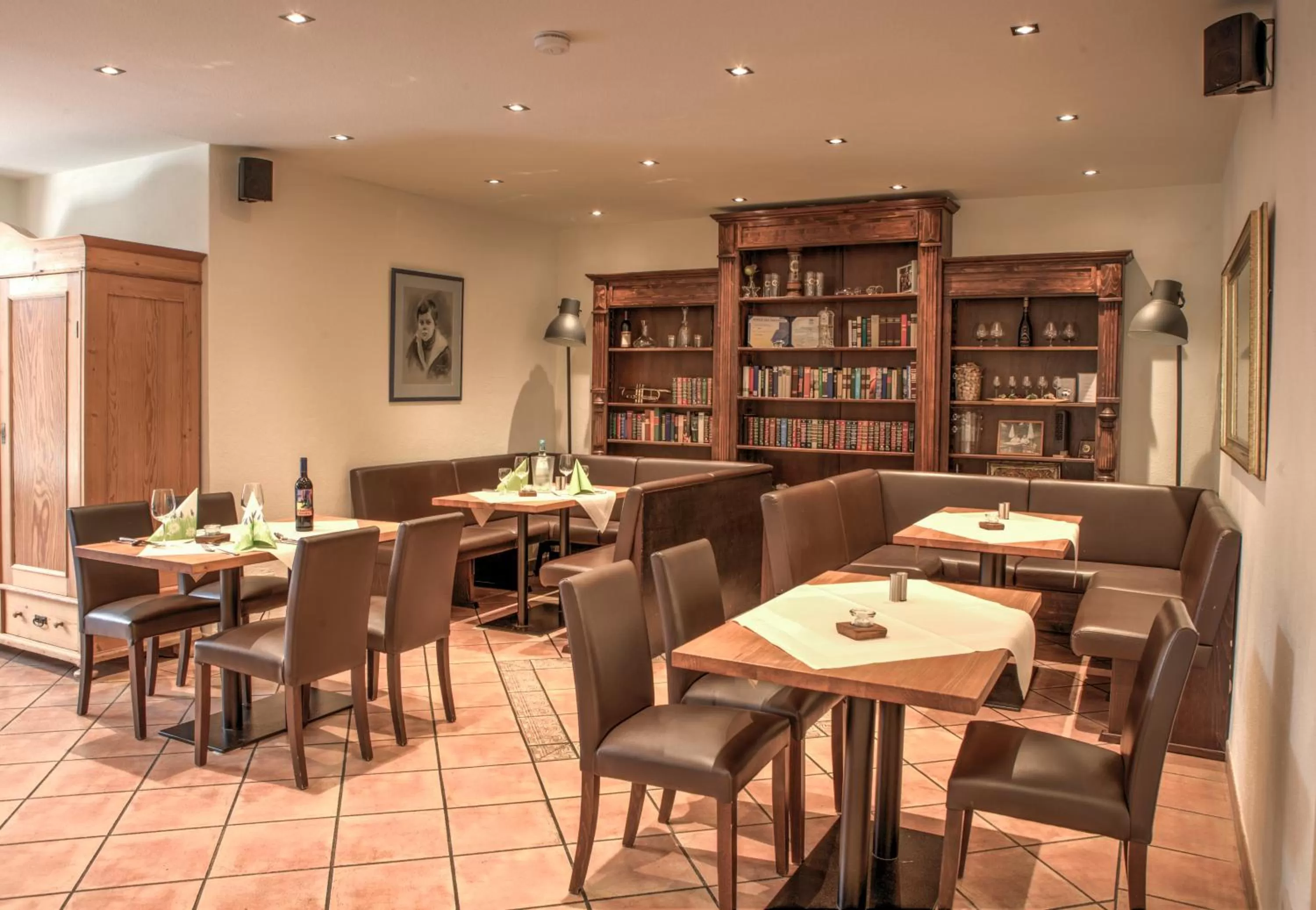 Restaurant/places to eat in Moselromantik Hotel Am Panoramabogen