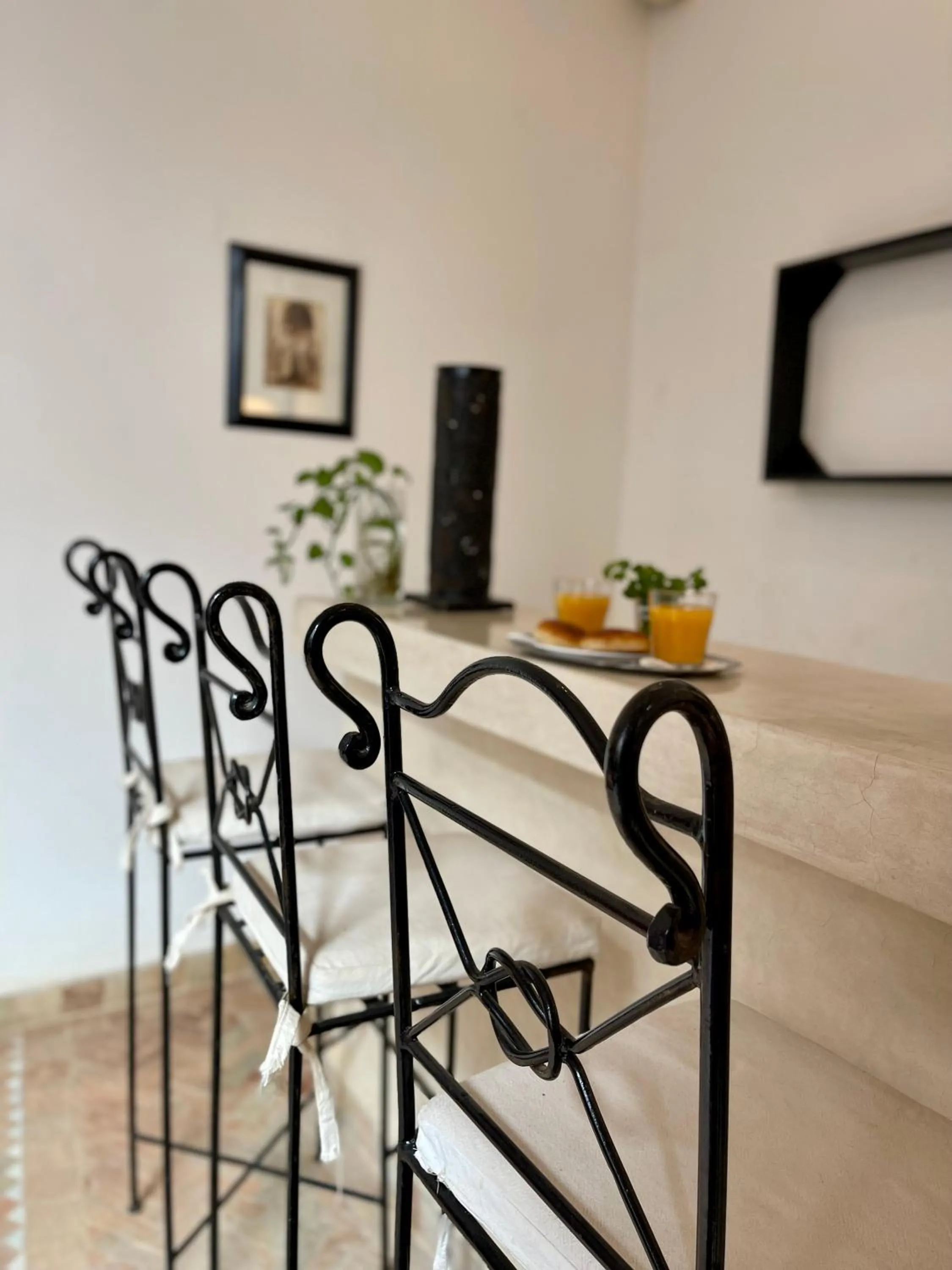 Lounge or bar in Riad Dar Foundouk and Spa