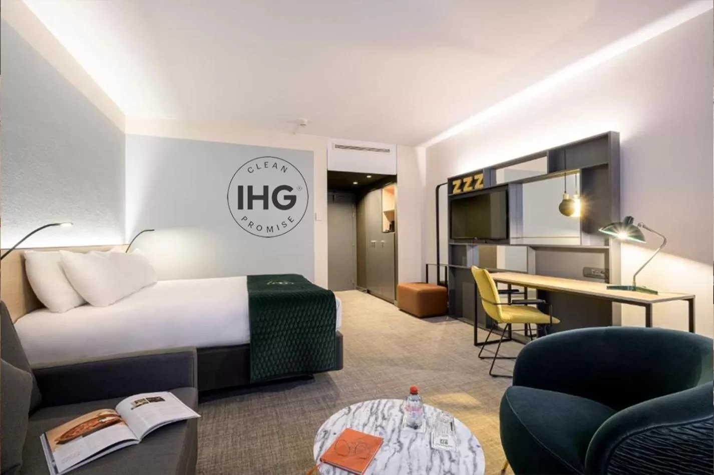 Bedroom in Holiday Inn Hasselt by IHG