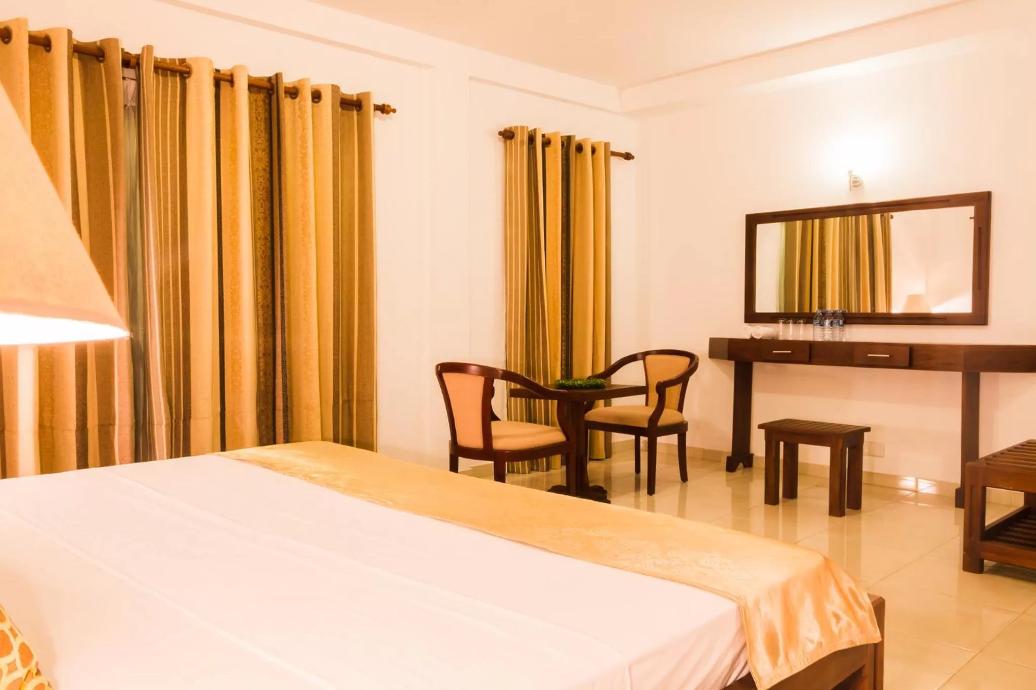 Bed in Kandy Highland Unique Hotel