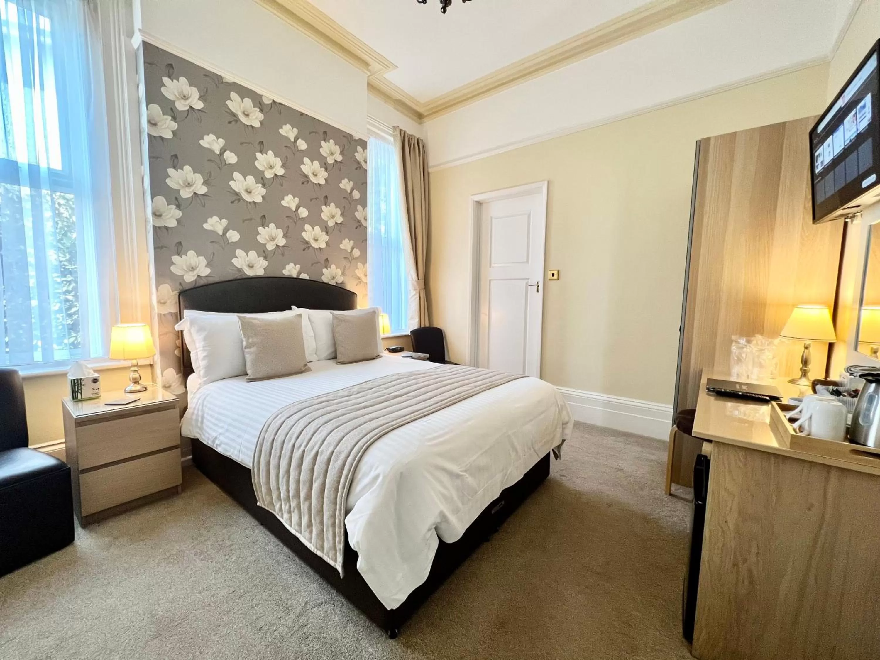 Property building, Bed in Birkdale Guest House