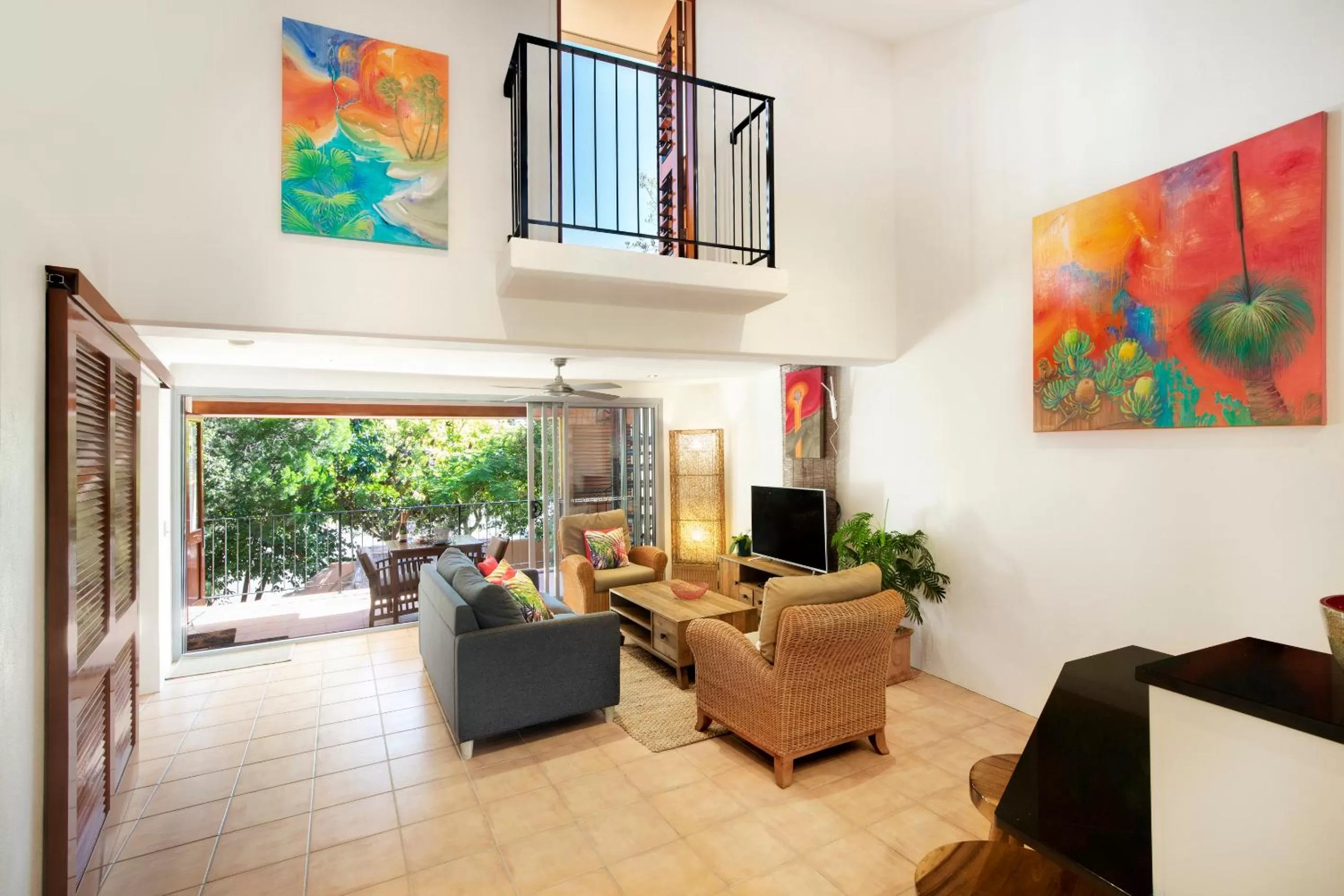 Living room, Seating Area in L'Auberge Noosa
