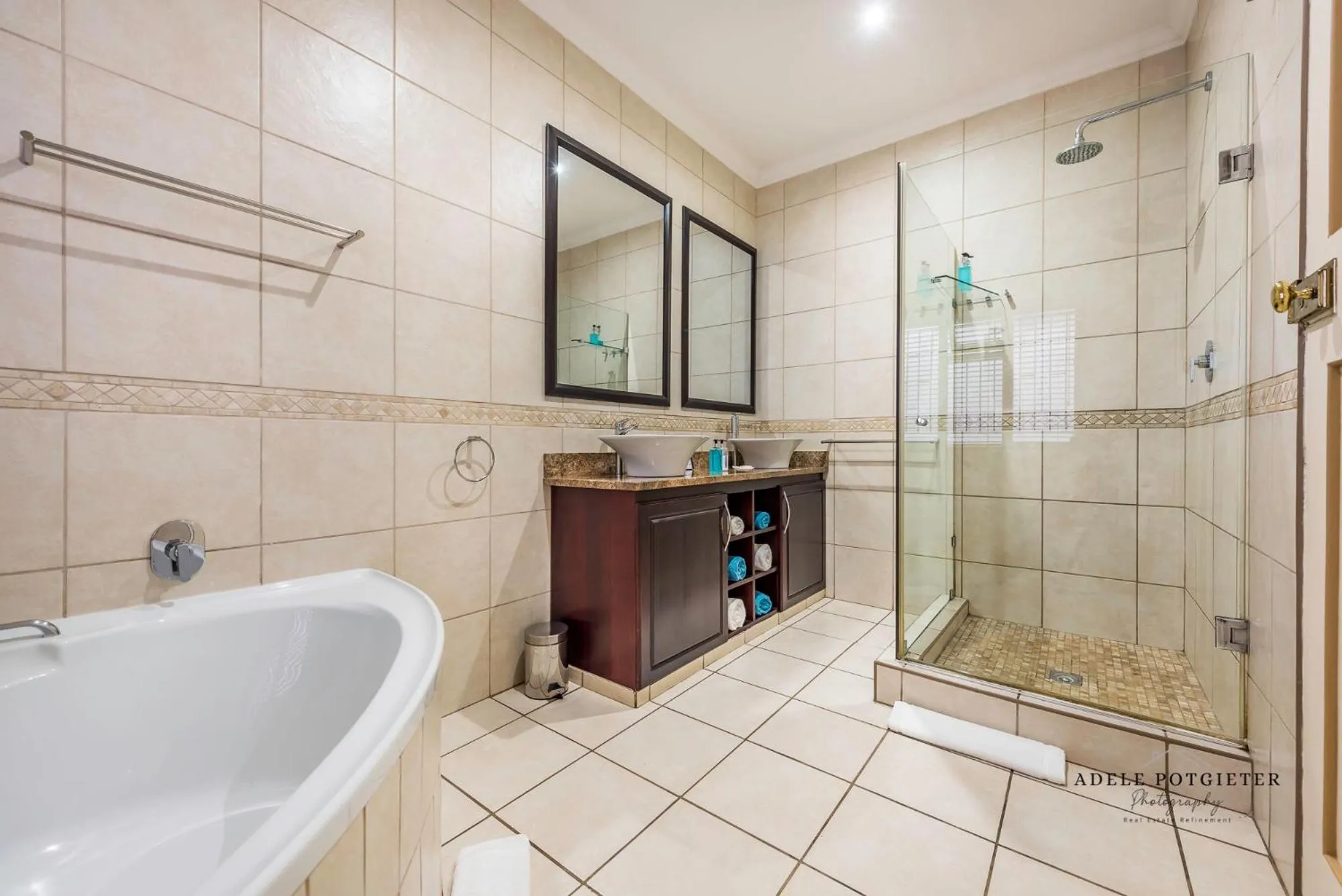 Bathroom in Aquamarine Guest House