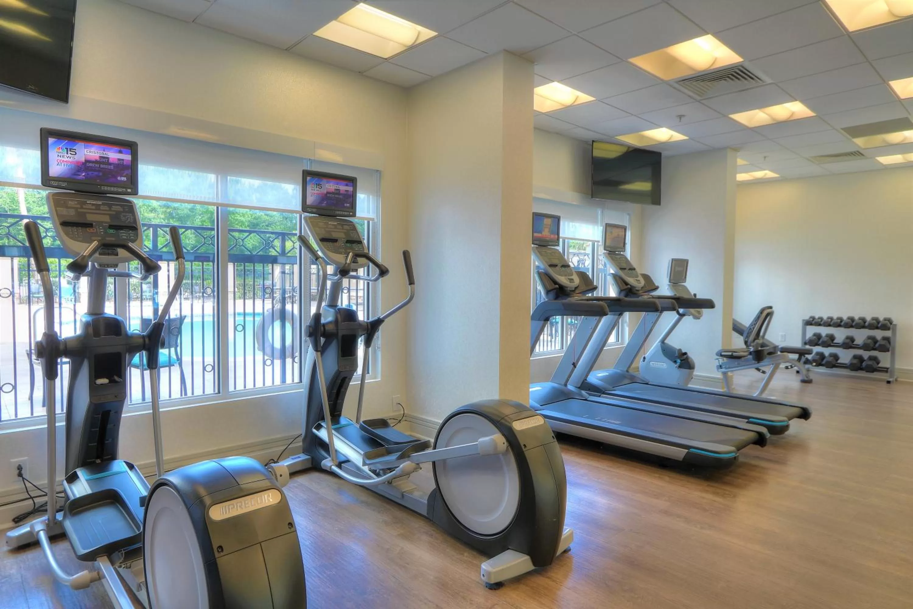 Fitness centre/facilities in Holiday Inn Express Hotel & Suites Mobile Saraland by IHG
