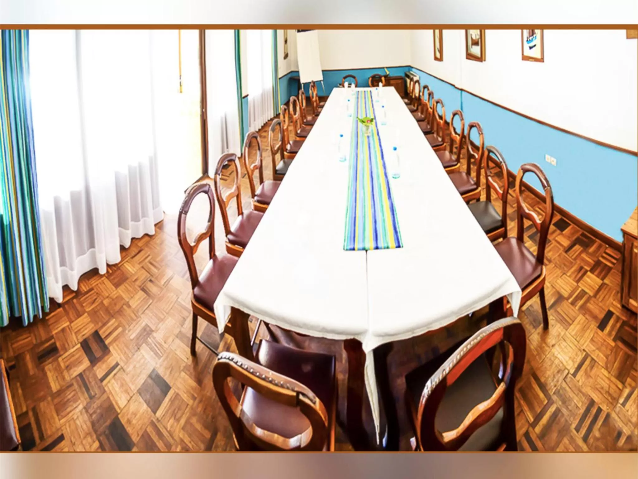 Business facilities in Hôtel Restaurant Coco Lodge Majunga