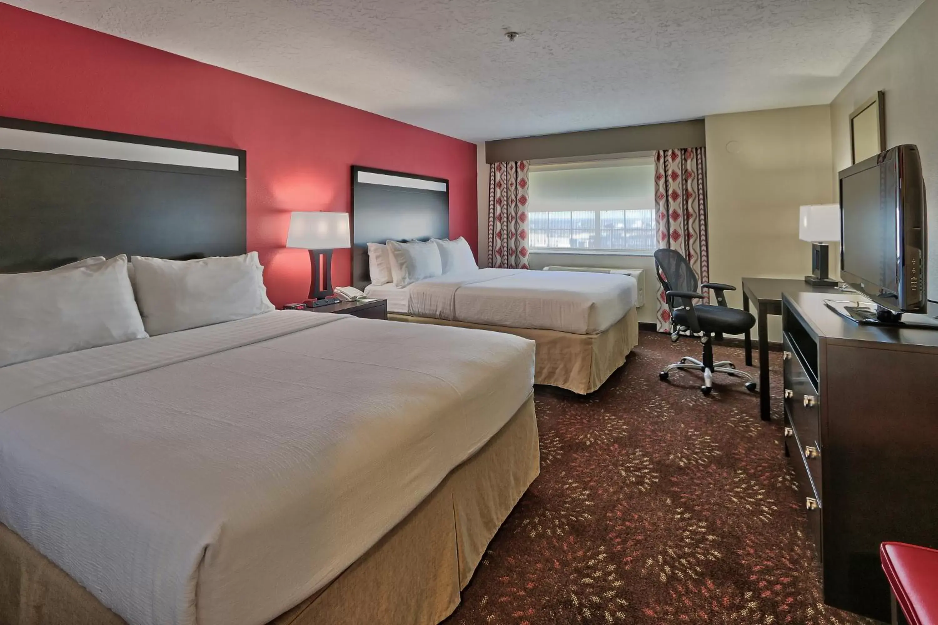 Queen Room with Two Queen Beds - Disability Access in Holiday Inn Hotel & Suites Albuquerque Airport, an IHG Hotel Queen Room with Two Queen Beds - Disability Access in Holiday Inn Hotel & Suites Albuquerque Airport, an IHG Hotel