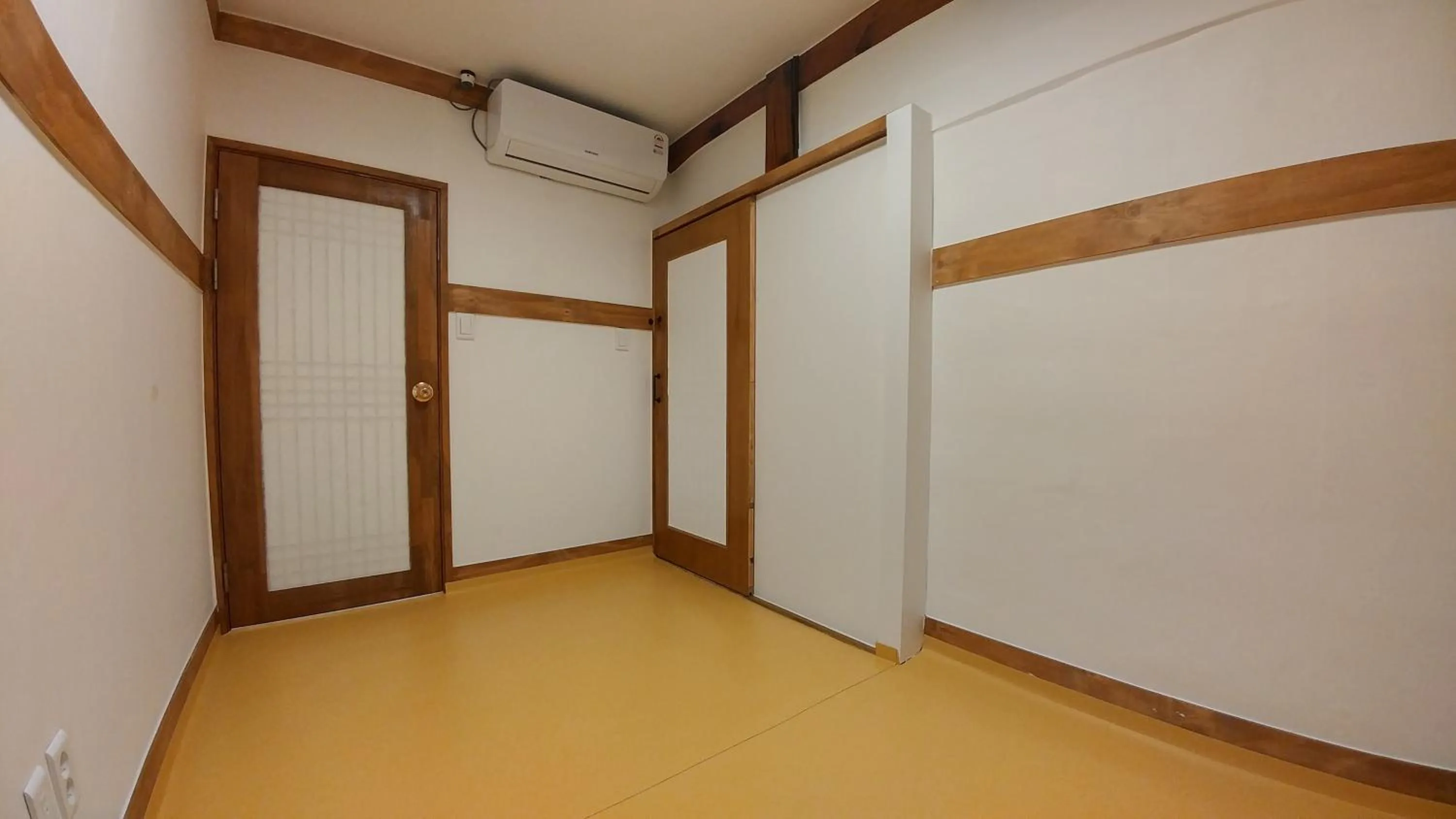 Photo of the whole room in Bukchon Sosunjae Guesthouse