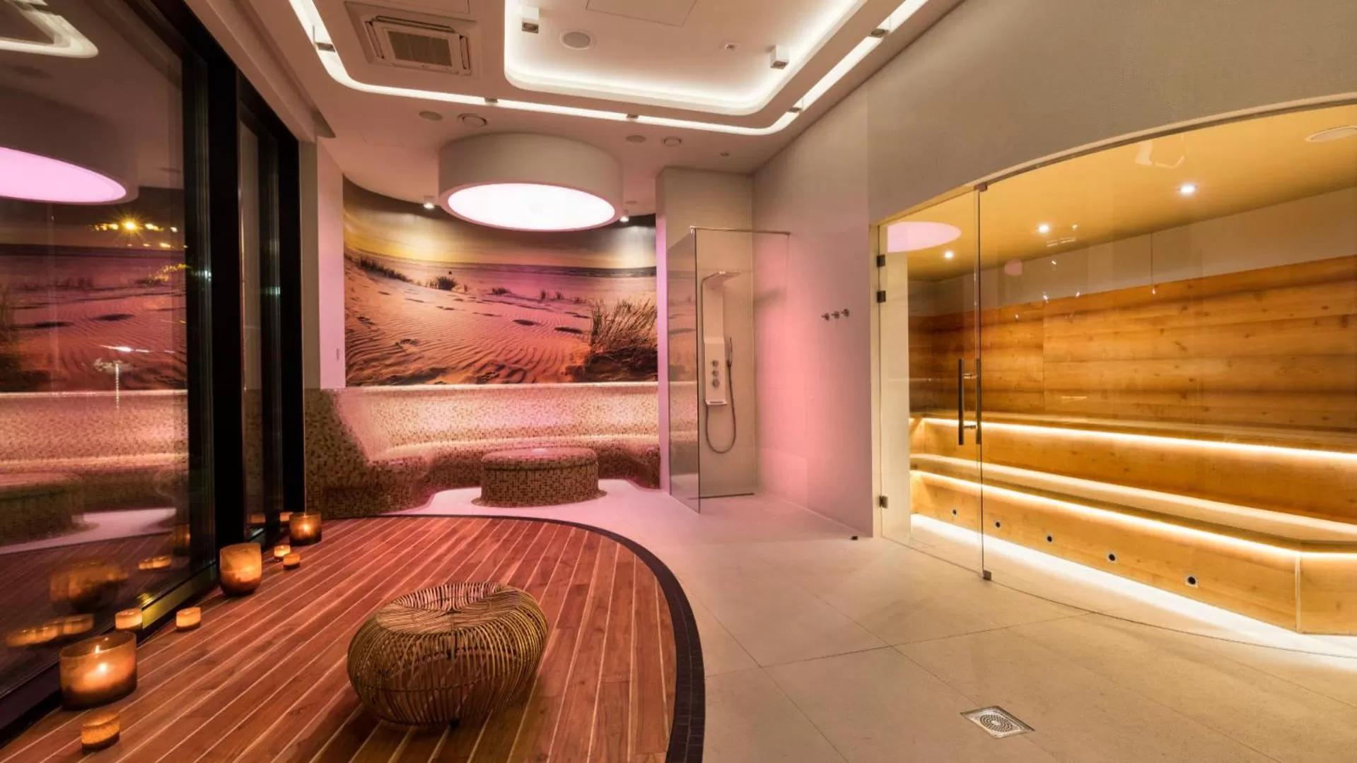 Shower in Hotel Sopot - Hotel, Conference & SPA