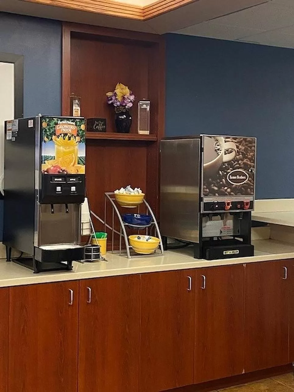 Coffee/tea facilities in Days Inn by Wyndham Fargo - West Acres