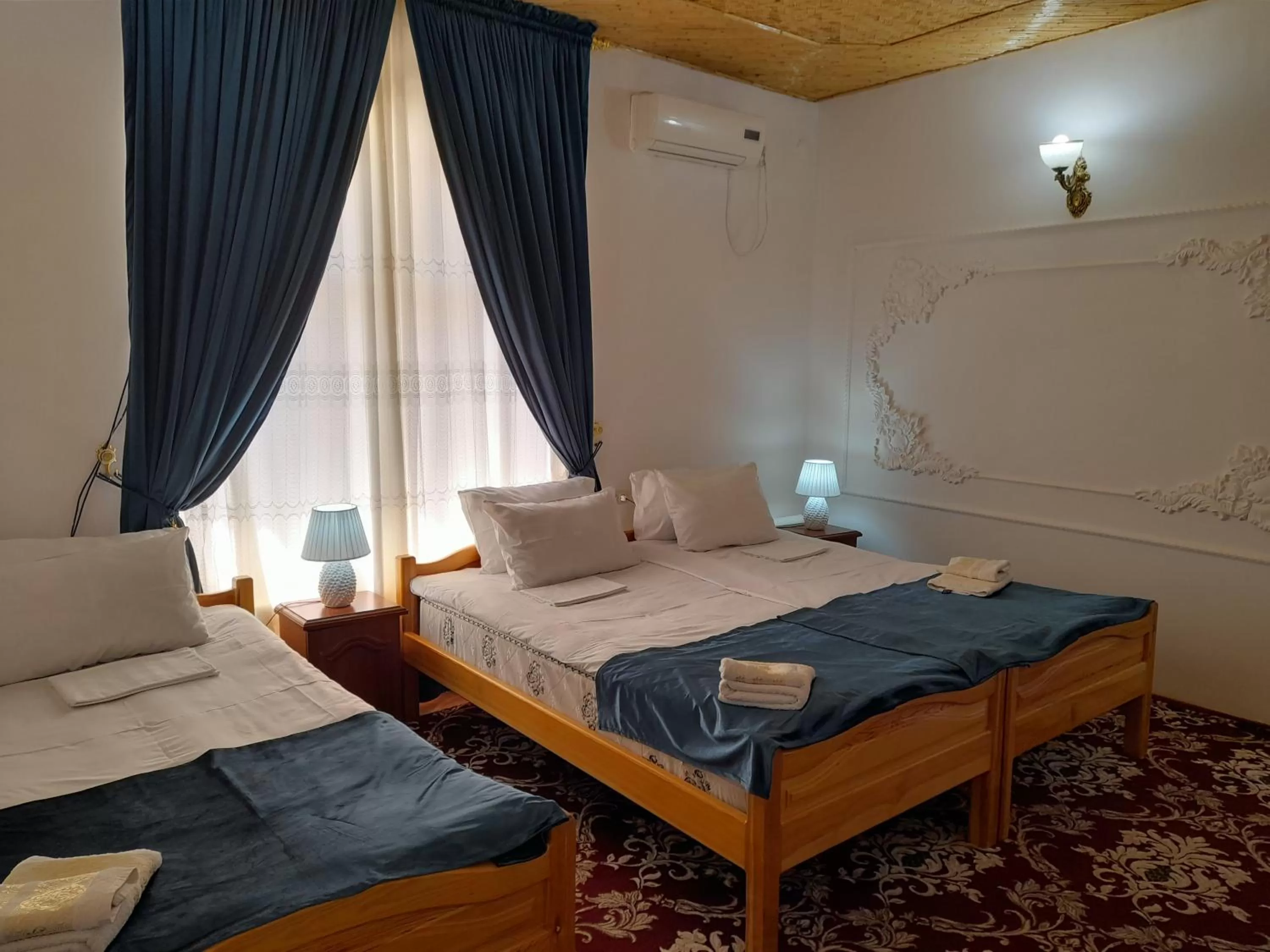 Property building, Bed in Boutigue Hotel Parvina