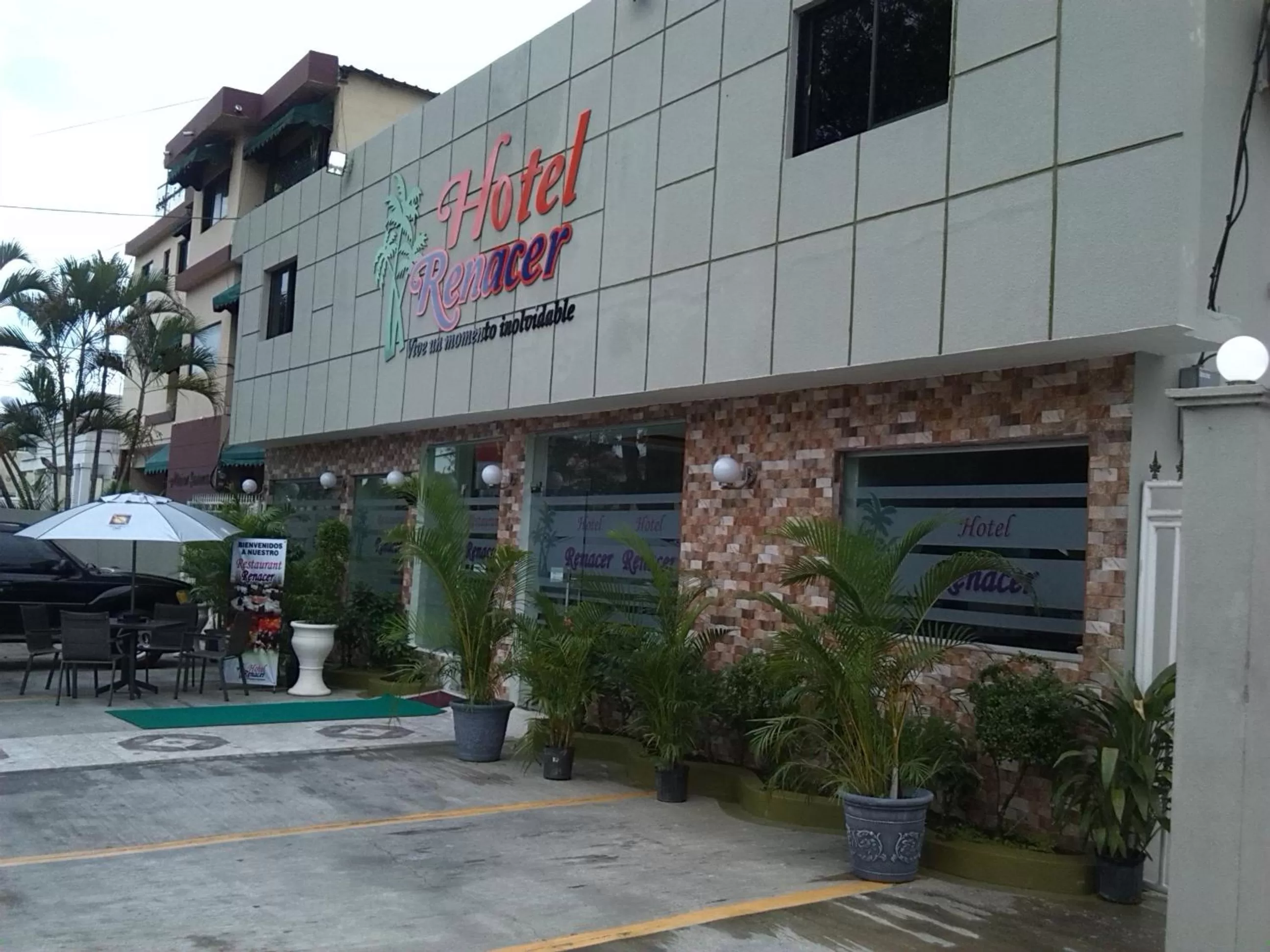 Property building in Hotel Renacer