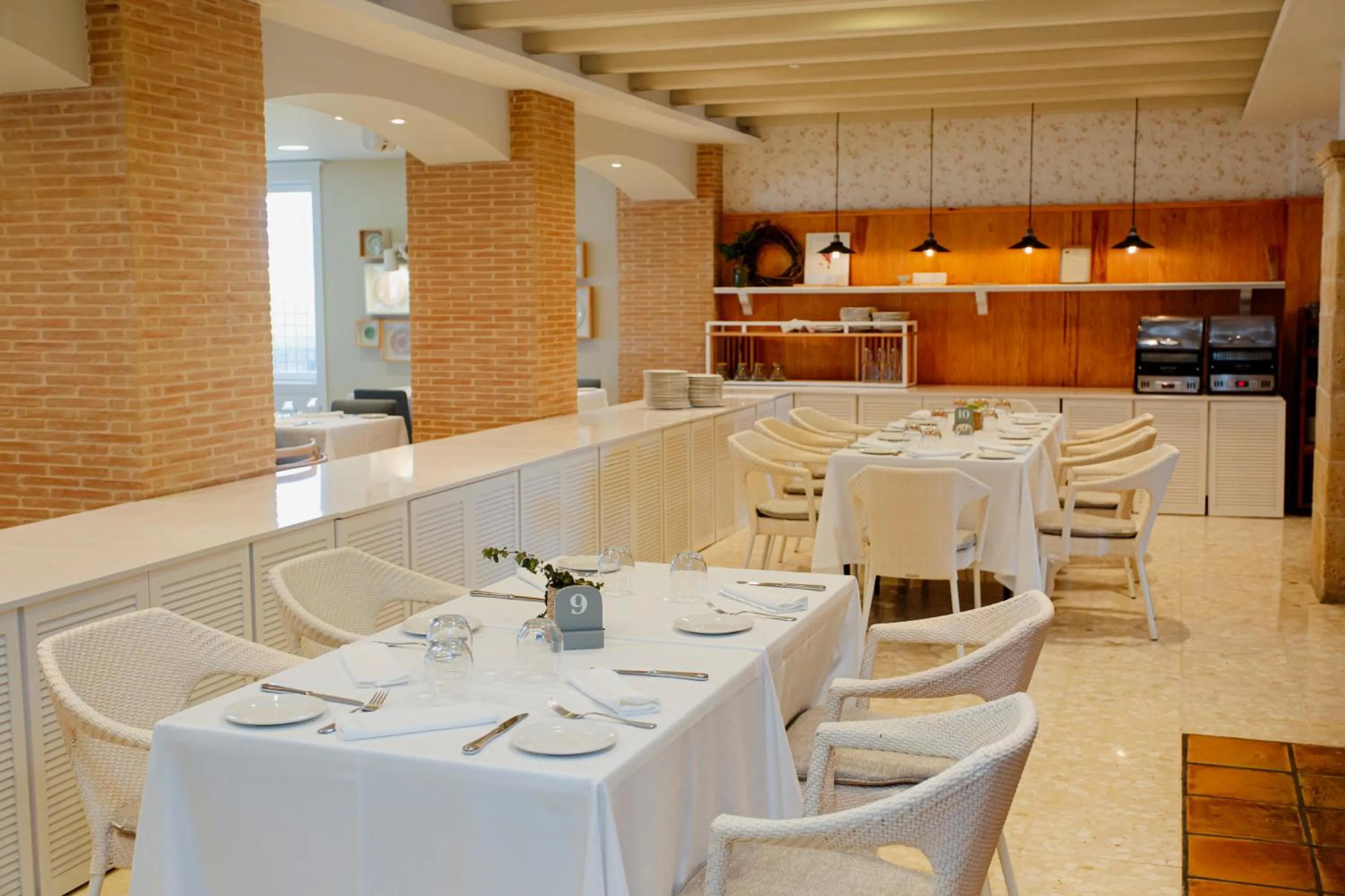 Restaurant/places to eat in Hotel Los Ángeles Denia