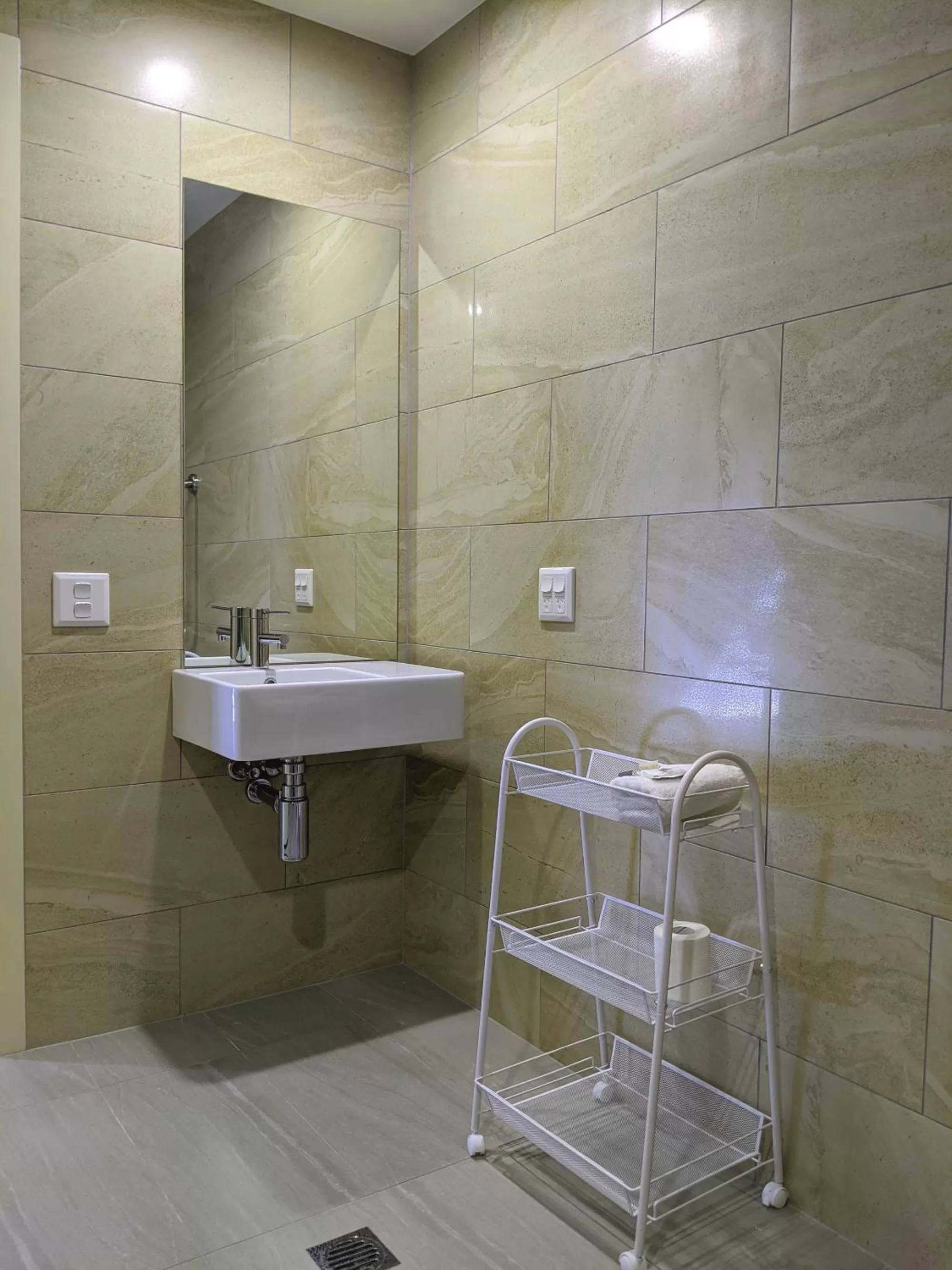 The Windsor, Hotel Rooms & Apartments