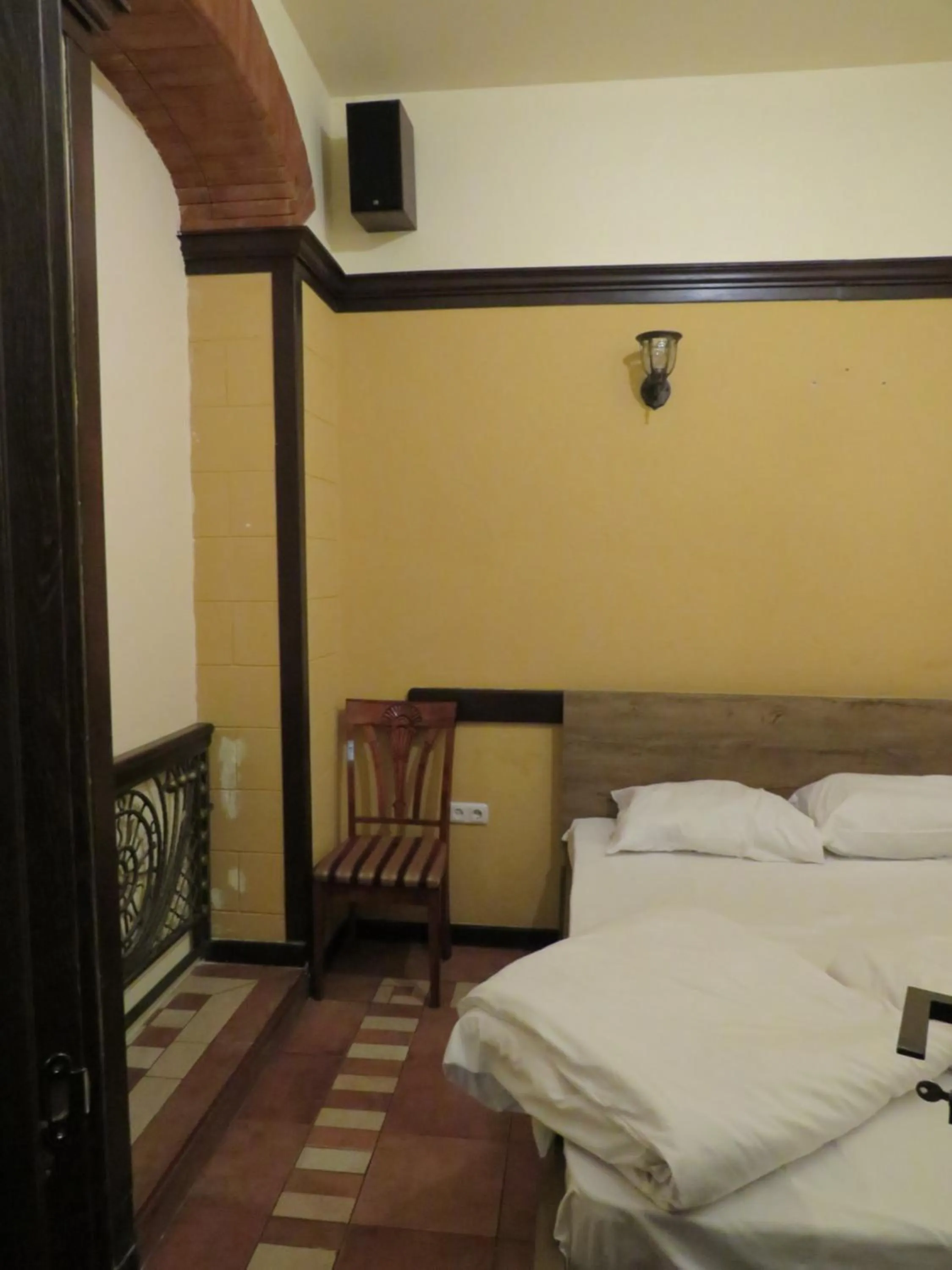 Bed in Hotel Jan & in the very center