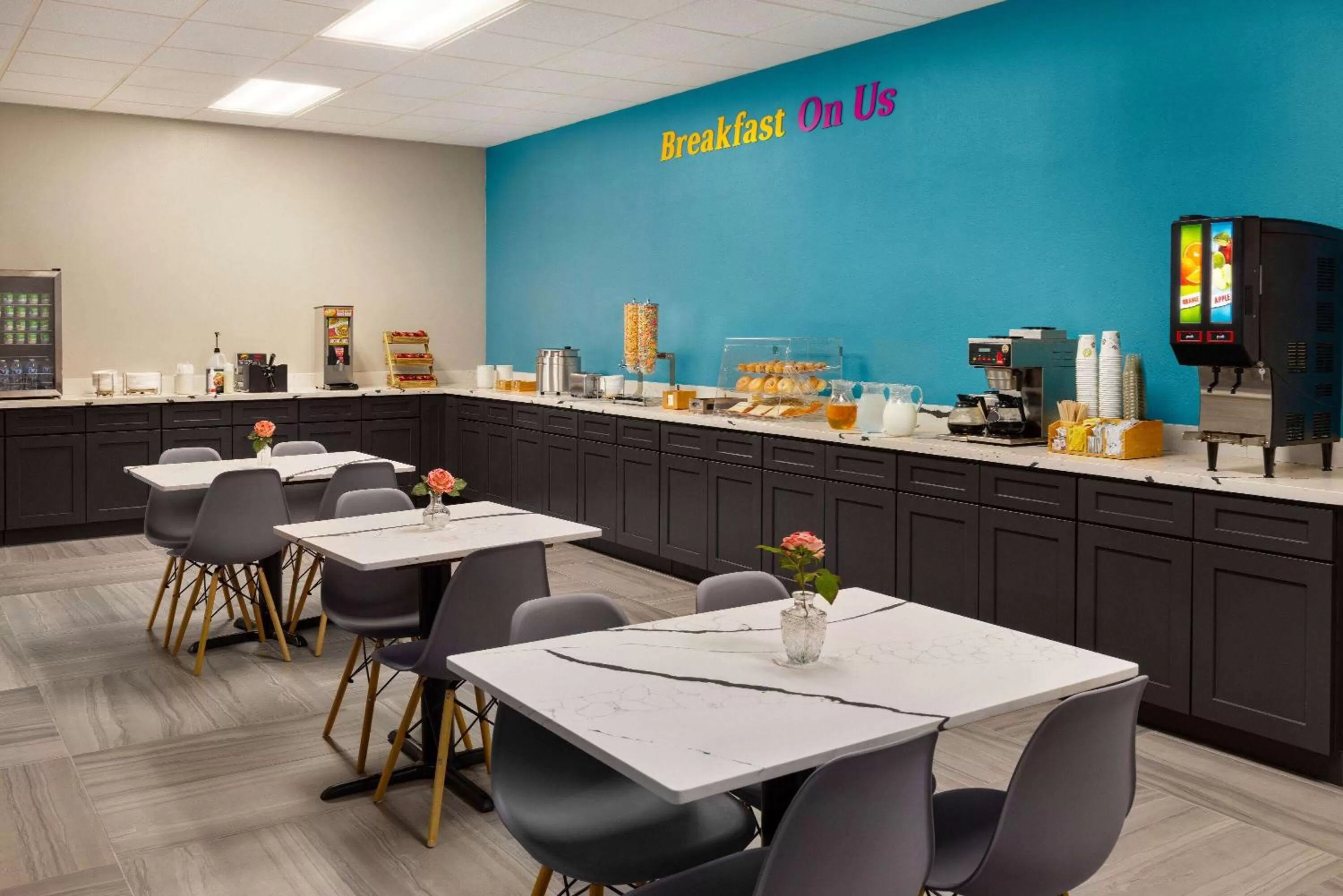 Breakfast in Days Inn by Wyndham McComb MS