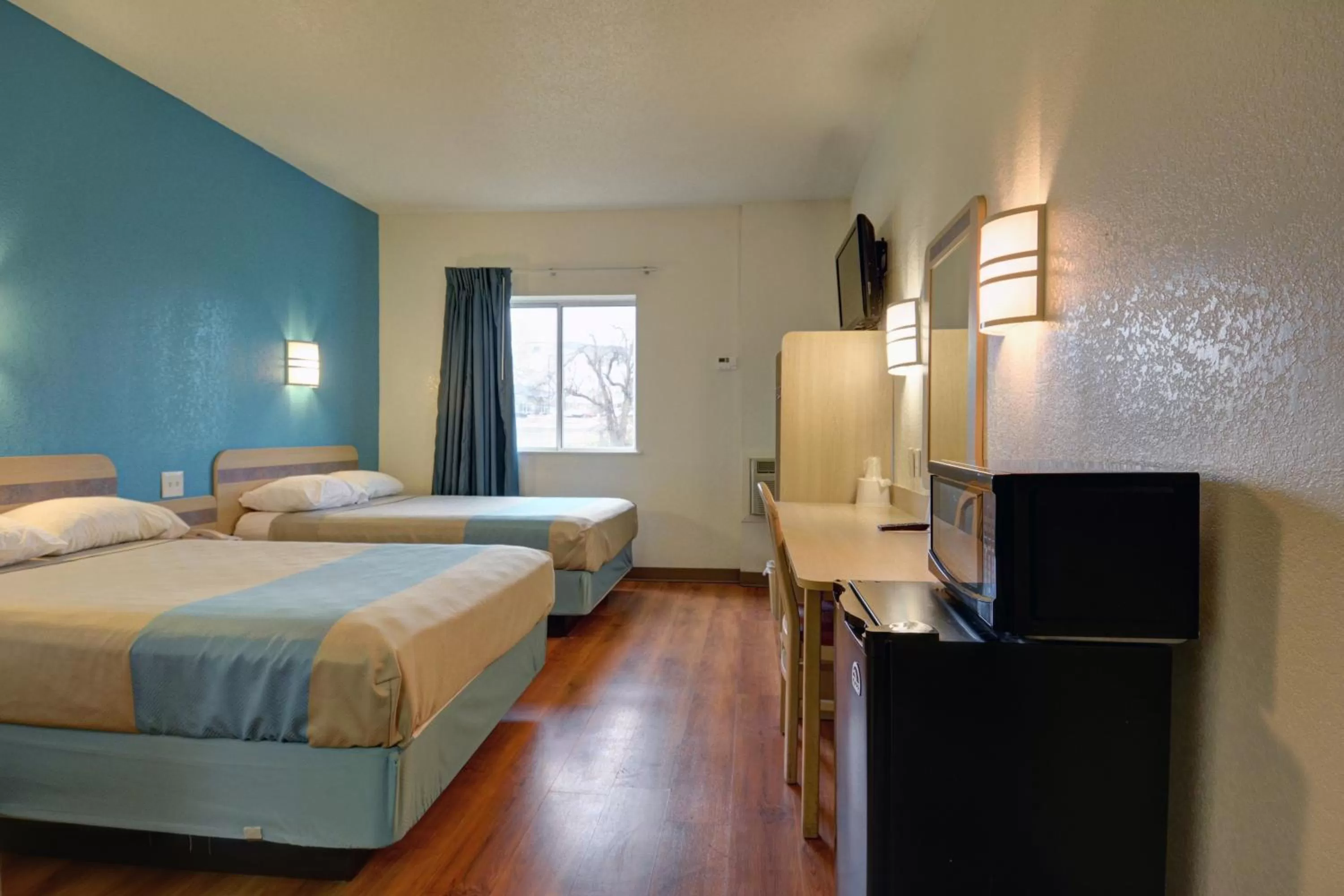 Bedroom, Bed in Motel 6-Denison, TX